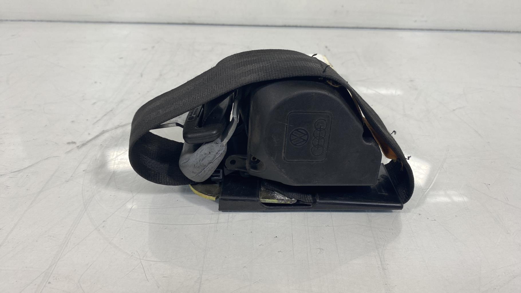Cintura di sicurezza anteriore destra VOLKSWAGEN POLO 2 PHASE 2 COUPE Gasolina - 1