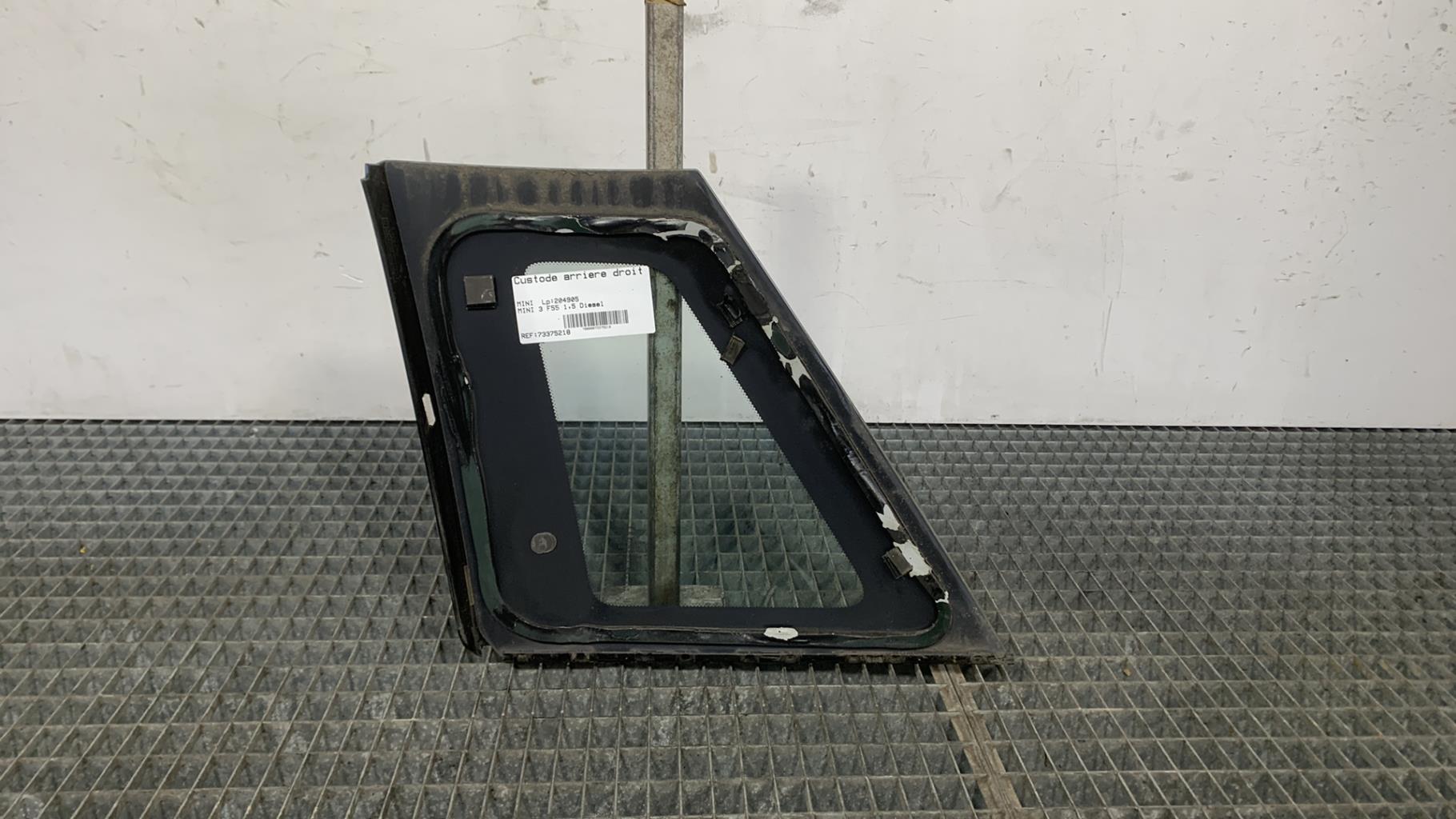 Custode arriere droit MINI MINI 3 F55 Diesel - 1