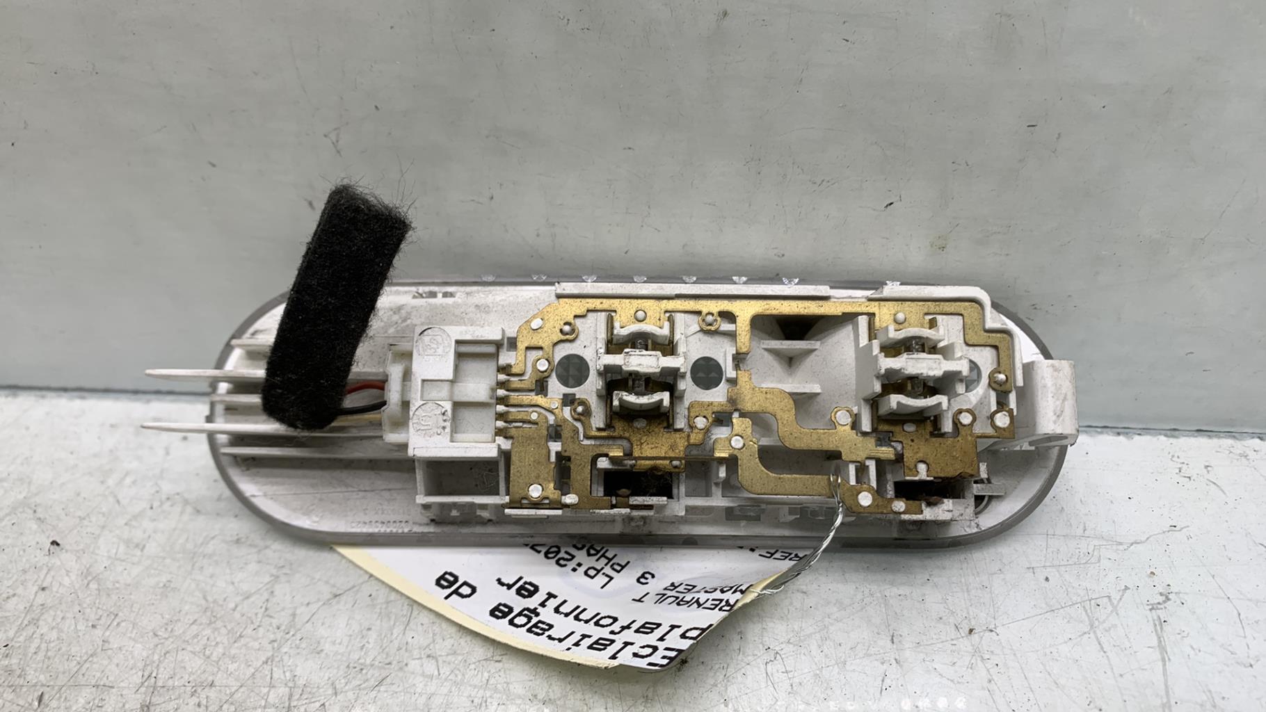 Eclairage de plafonnier RENAULT MASTER 3 PHASE 2 Diesel - 1