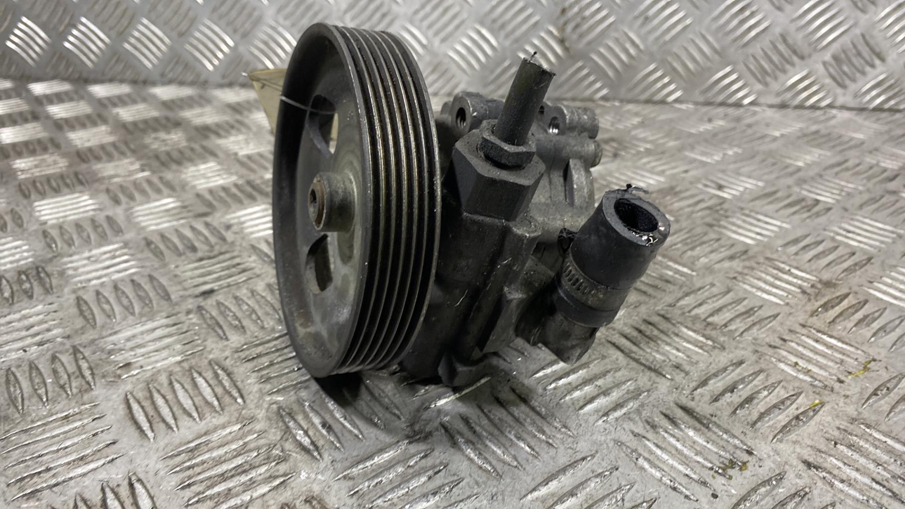 Pompe de direction PEUGEOT 607 PHASE 1 Diesel - 1