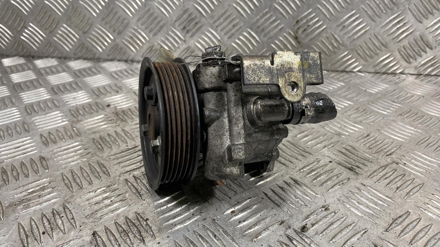 Pompe de direction PEUGEOT 407 COUPE Diesel - 1