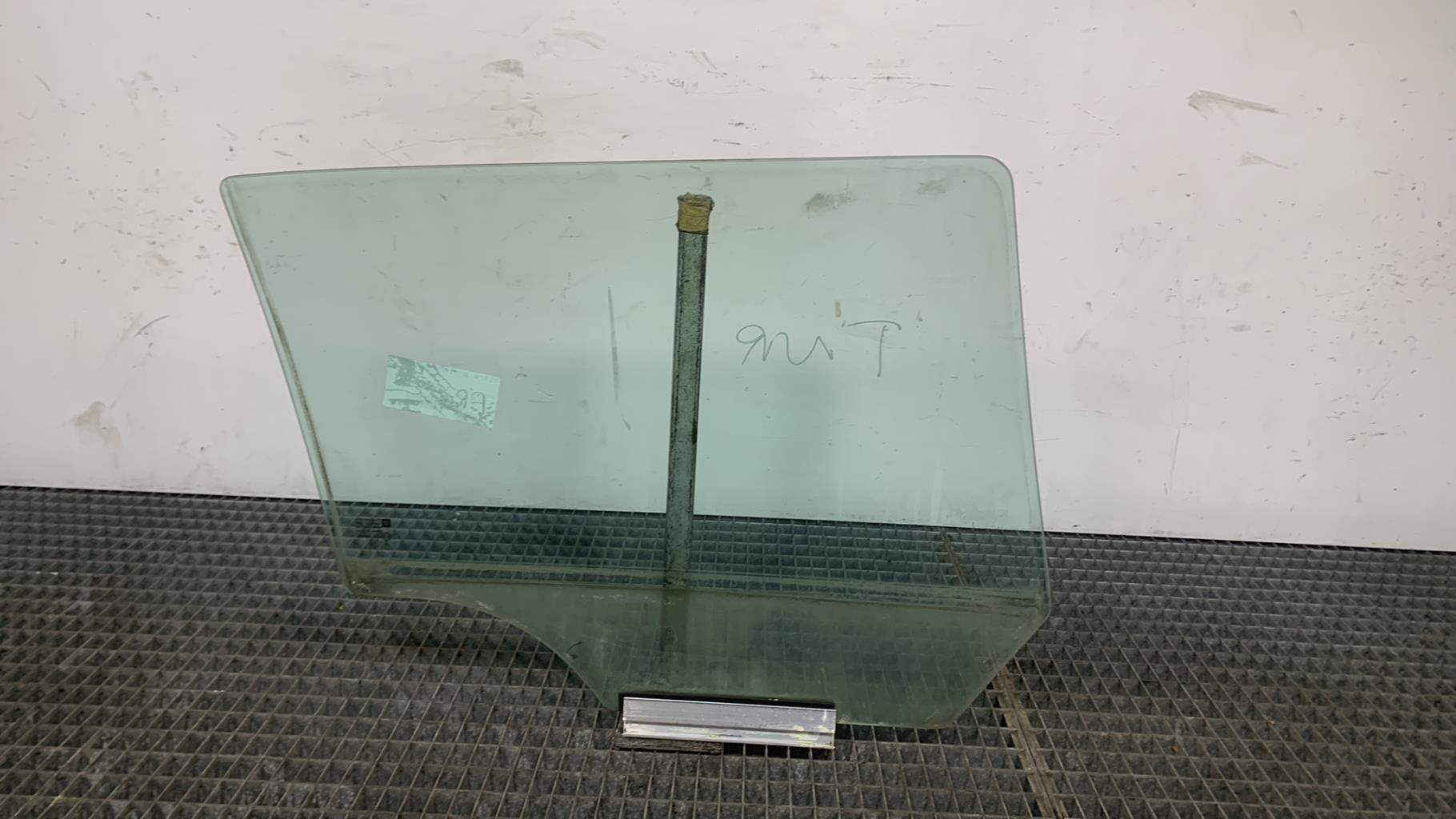 Vetro posteriore sinistro OPEL ASTRA H PHASE 2 BREAK  - 1