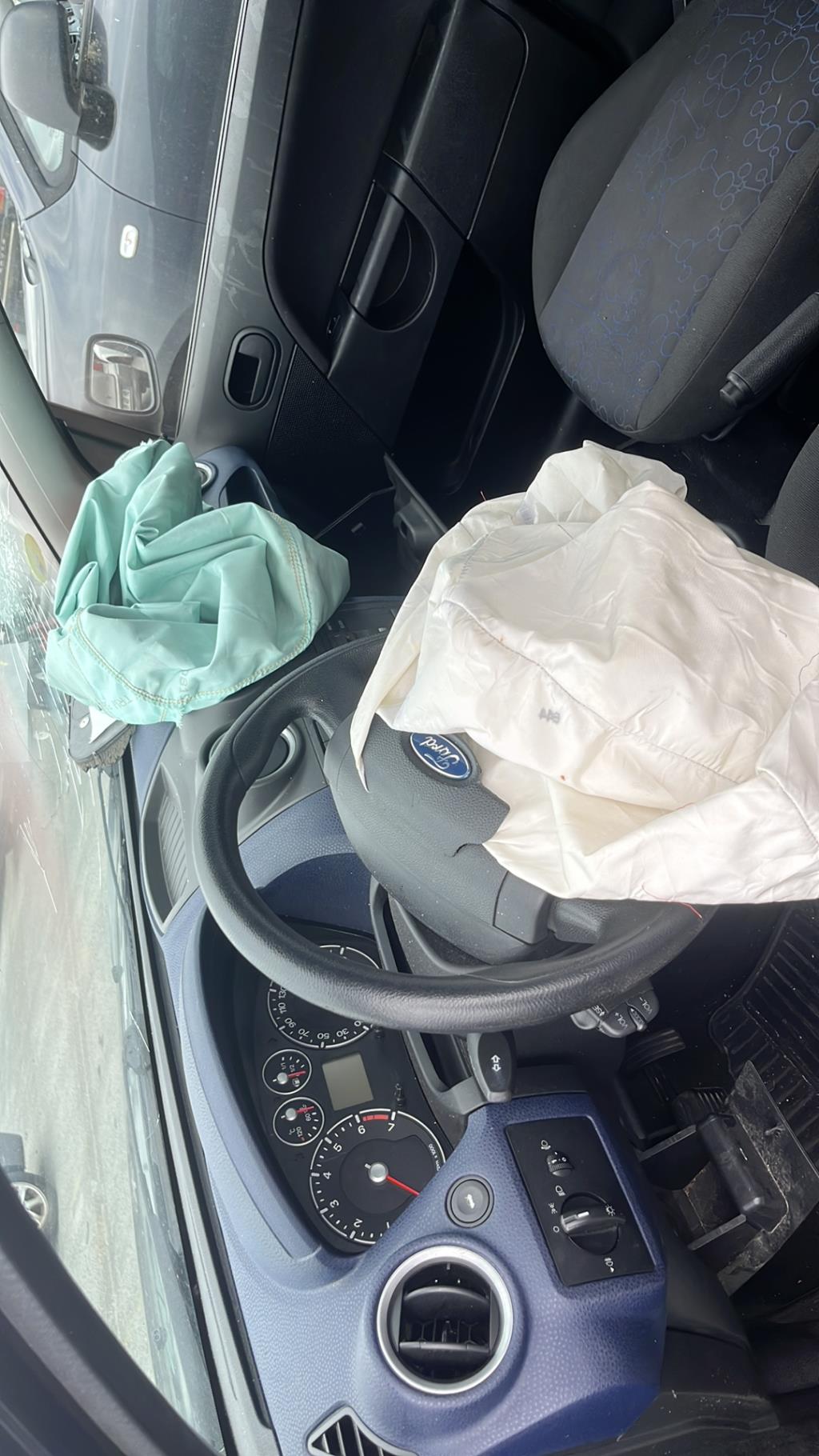 Boite de vitesses FORD FIESTA 5 PHASE 2 Essence - 1