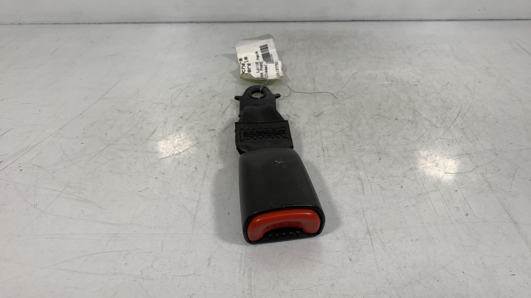 Attache ceinture arriere centrale OPEL ANTARA PHASE 2 Diesel - 1