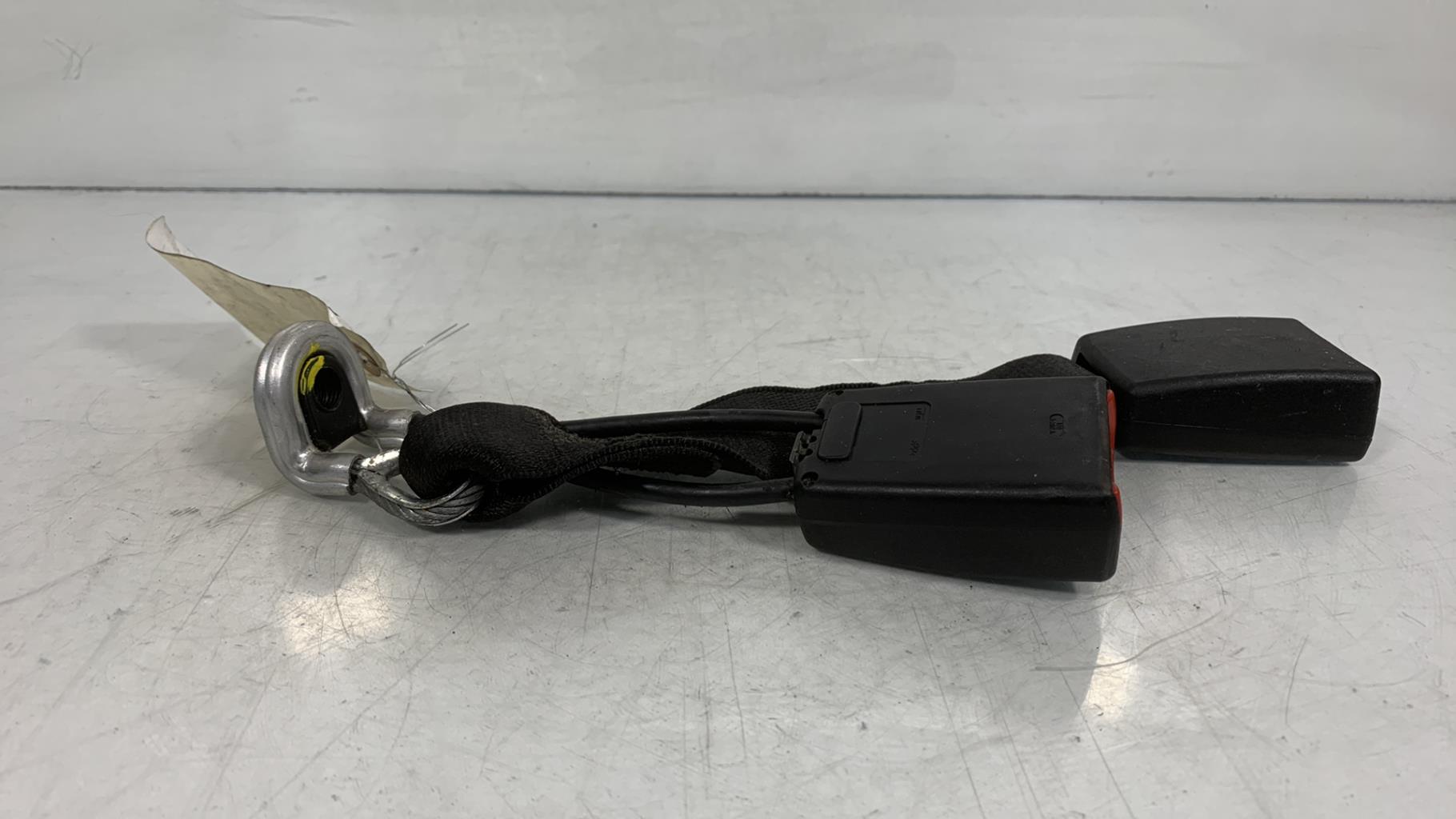 Aggancio cintura sicurezza posteriore destro MERCEDES CLASSE E 210 PHASE 2 Diésel - 1