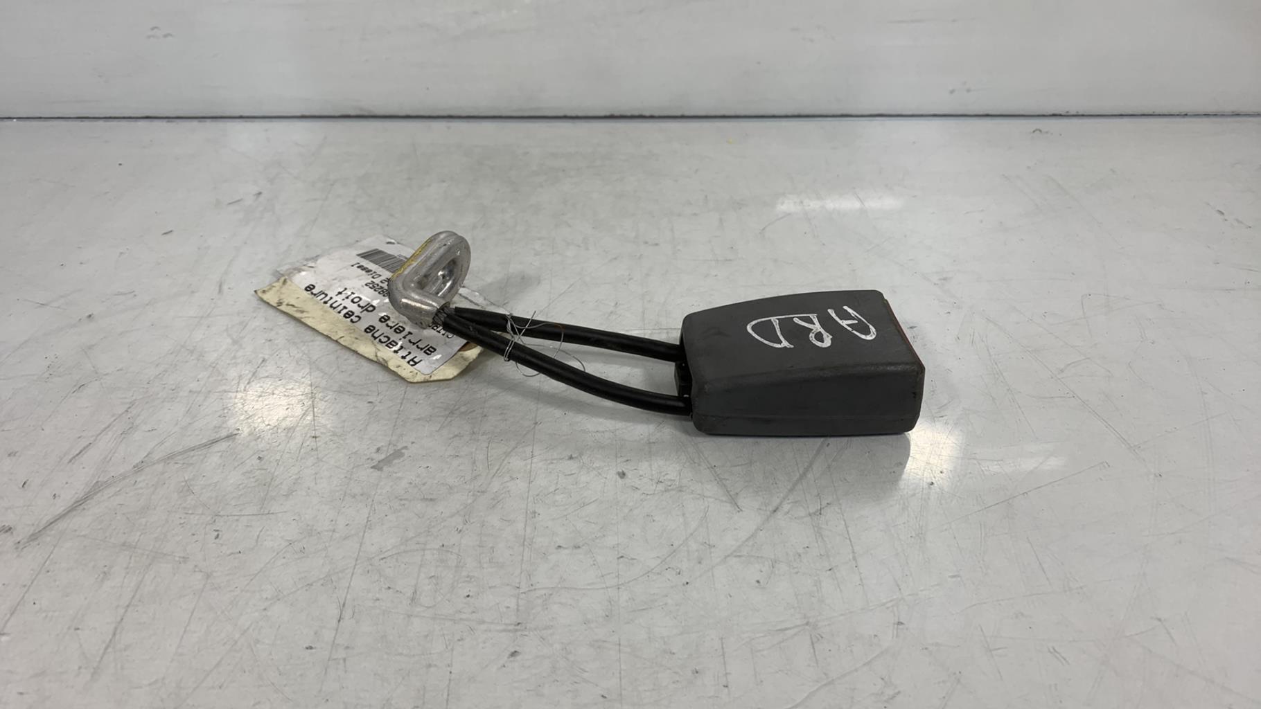 Aggancio cintura sicurezza posteriore destro CITROEN C5 1 PHASE 1 Diésel - 1