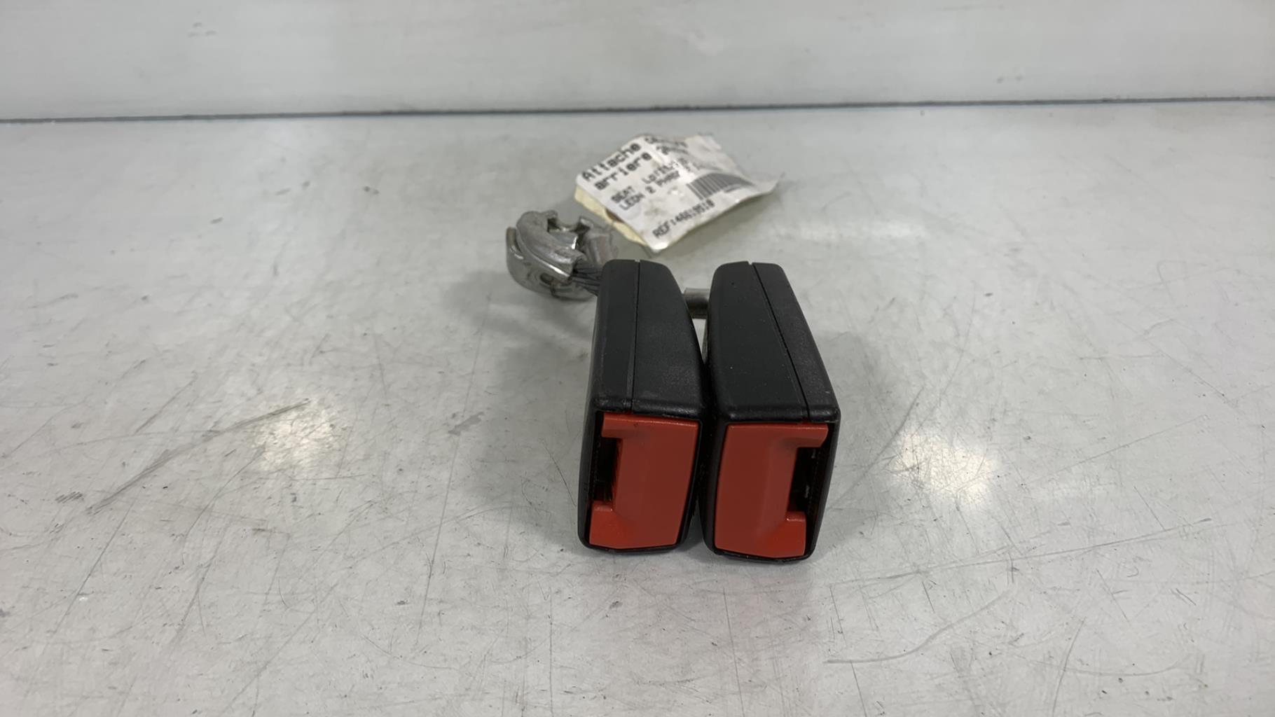 Aggancio cintura sicurezza posteriore sinistro SEAT LEON 2 PHASE 2 Diésel - 1