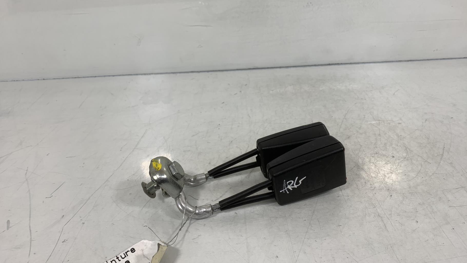 Aggancio cintura sicurezza posteriore sinistro SEAT IBIZA 4 PHASE 1 Diésel - 1