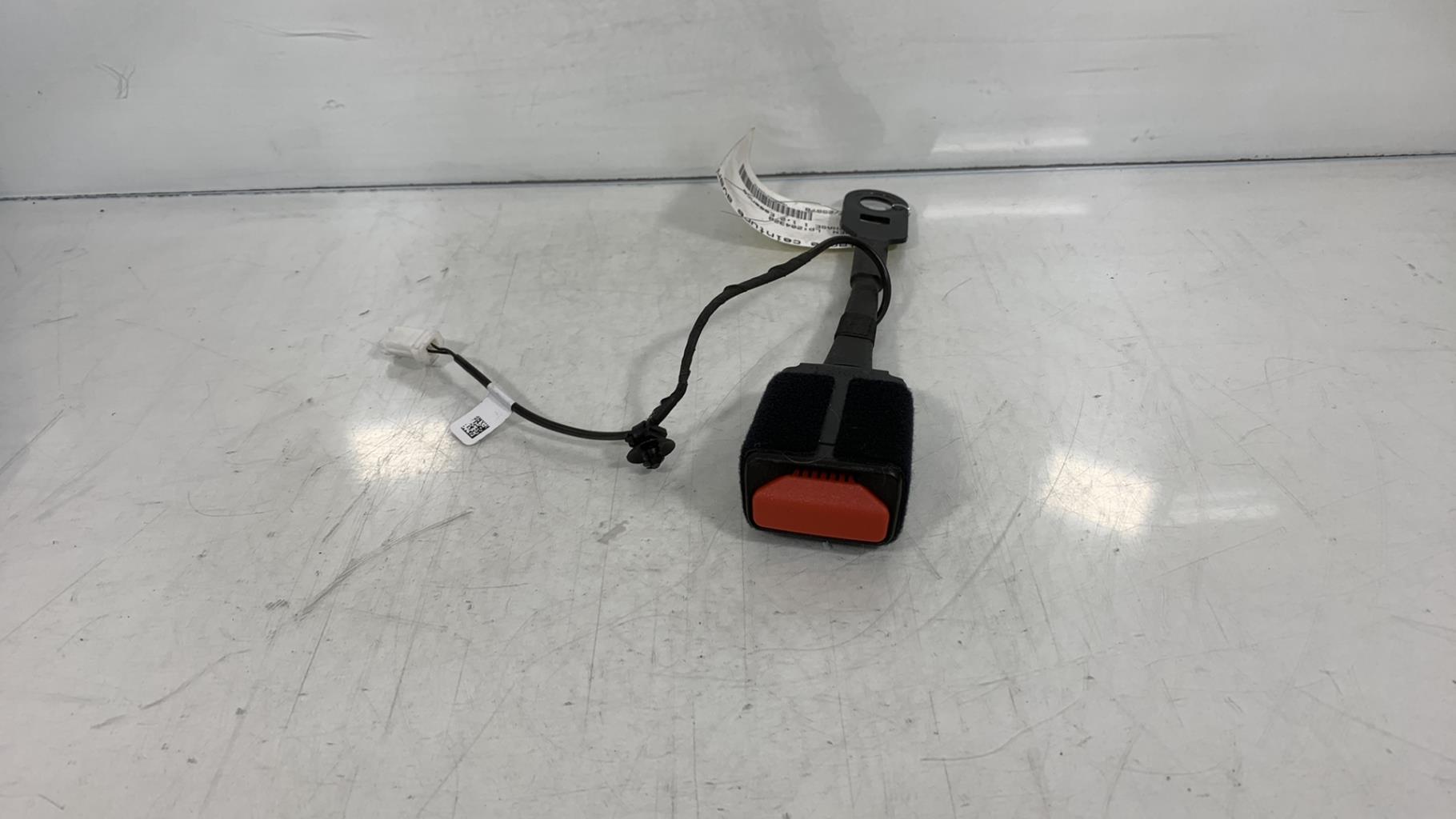 Aggancio cintura sicurezza anteriore destro CITROEN C3 3 PHASE 1 Gasolina - 1