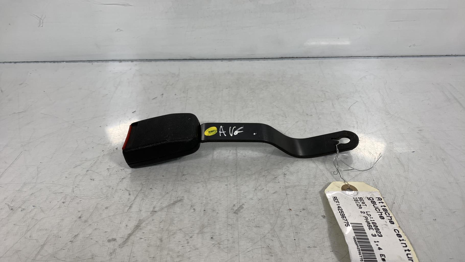Aggancio cintura sicurezza anteriore sinistro SEAT IBIZA 2 PHASE 3 Gasolina - 1
