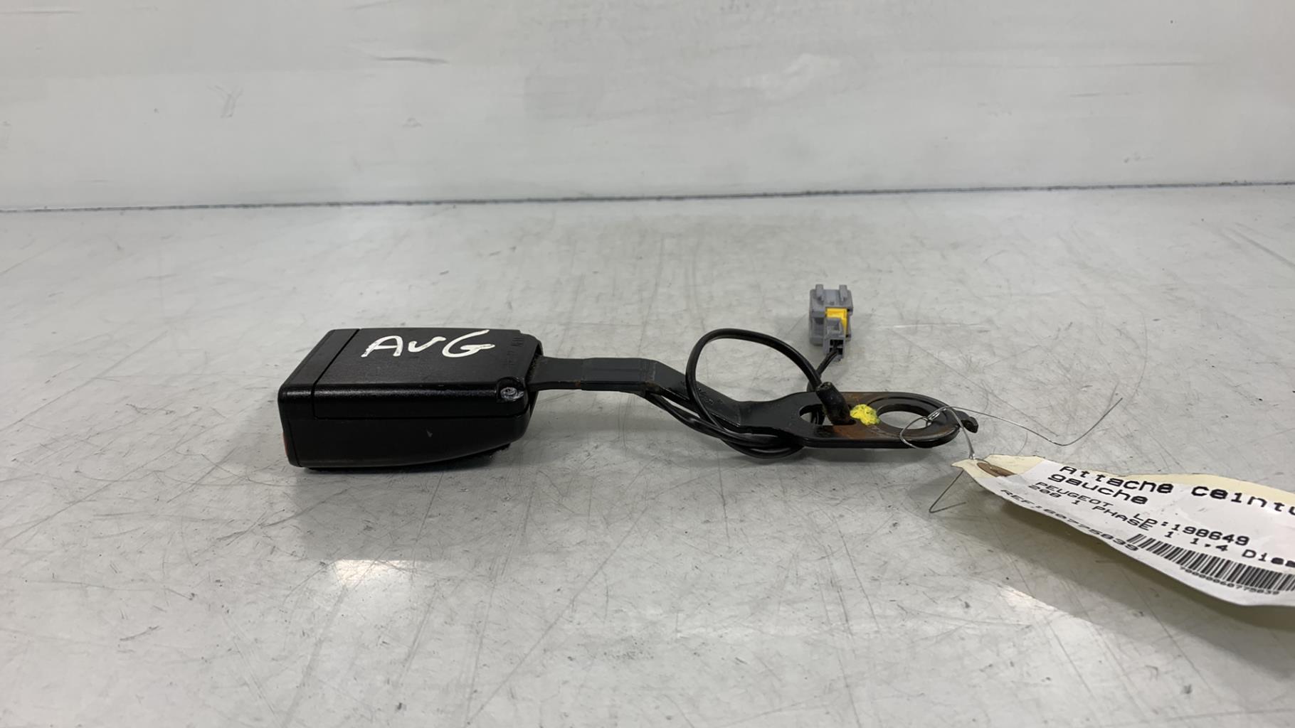 Aggancio cintura sicurezza anteriore sinistro PEUGEOT 208 1 PHASE 1 Diésel - 1