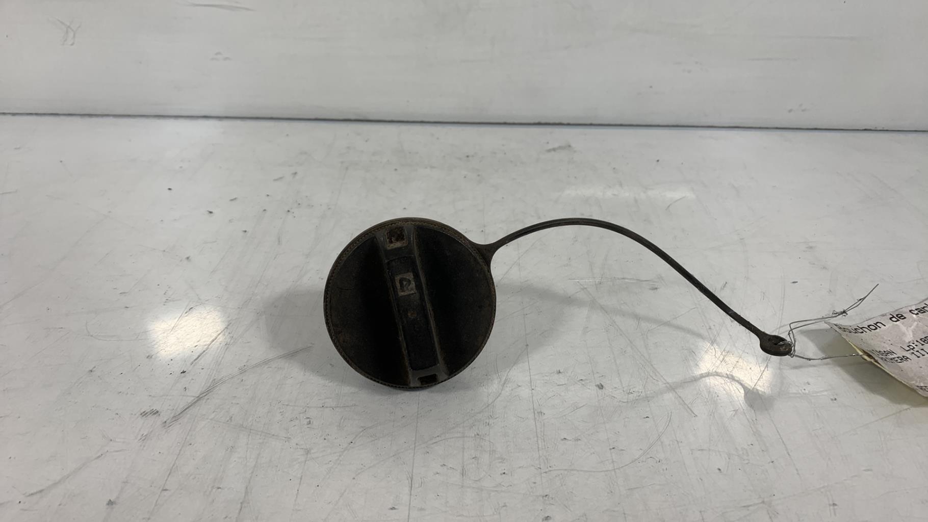 Bouchon de carburant NISSAN PRIMERA 4 Essence - 1