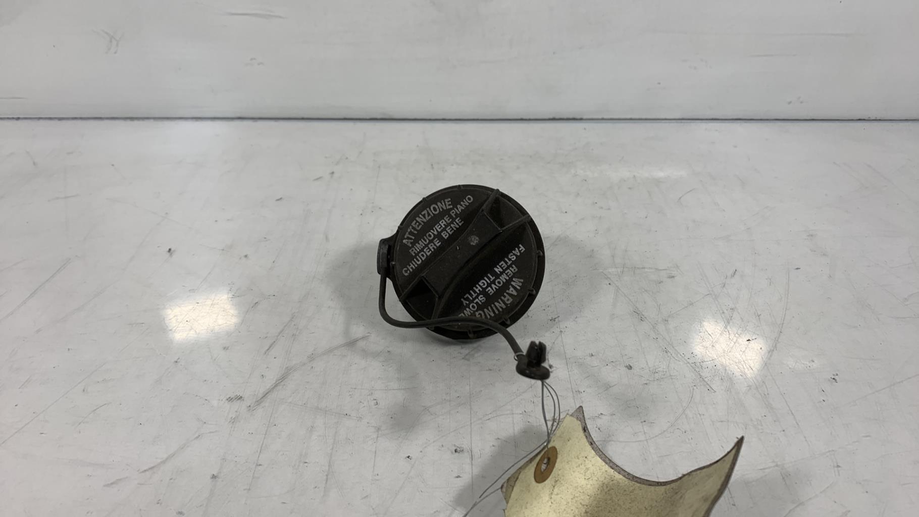 Bouchon de carburant HYUNDAI COUPE 2 PHASE 3 Essence - 1