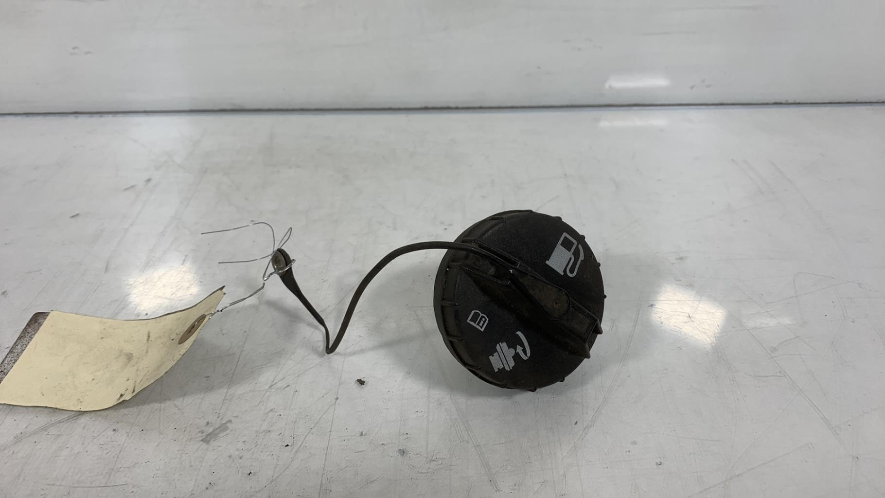 Bouchon de carburant DAEWOO REZZO Essence - 1