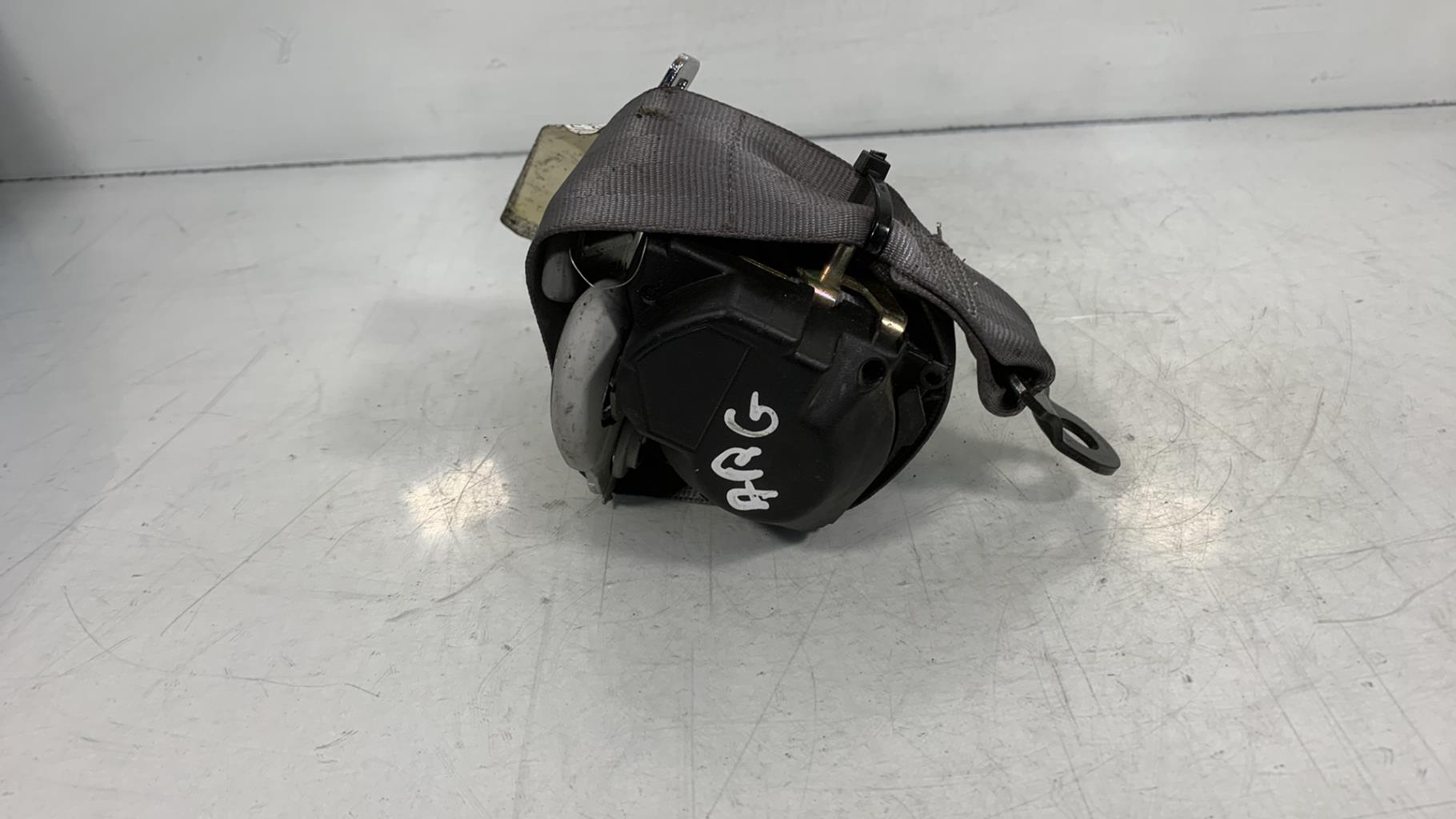 Cintura di sicurezza posteriore sinistra VOLKSWAGEN POLO 3 PHASE 2 Gasolina - 1