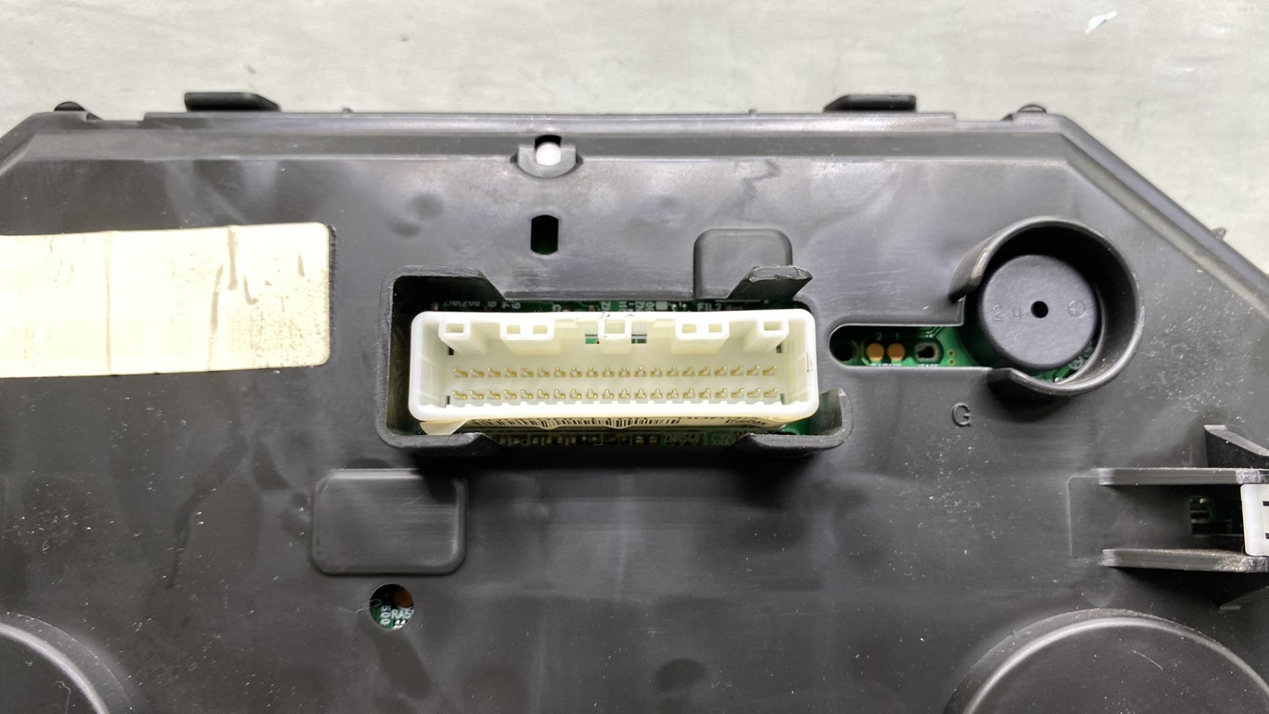 Compteur NISSAN JUKE 1 PHASE 1 Diesel - 1