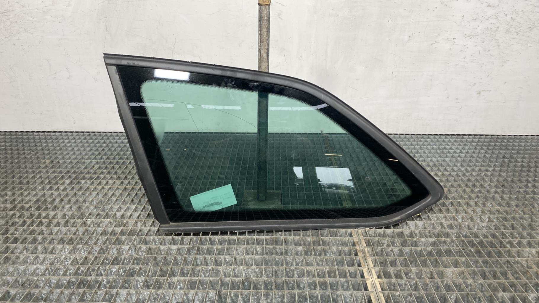 Custode arriere gauche SKODA OCTAVIA 3 PHASE 2 BREAK Essence - 1