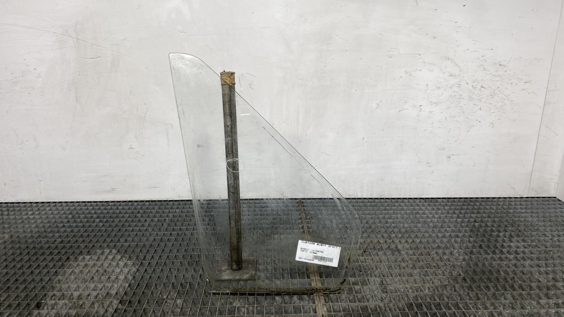 Custode avant droit (porte) RENAULT TRAFIC 1 PHASE 3  - 1