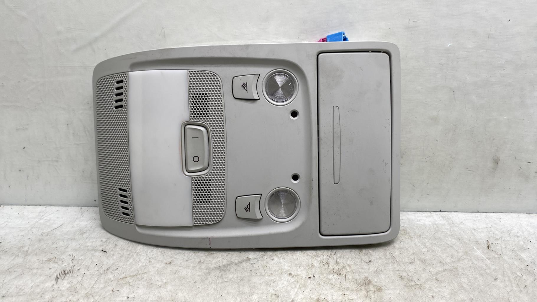 Eclairage de plafonnier AUDI A4 3 PHASE 2 Diesel - 1