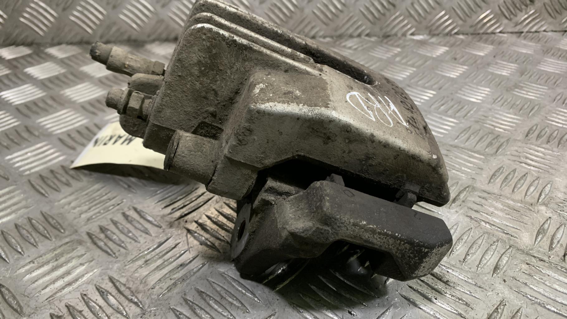 Pinza freni posteriore destra BMW SERIE 5 E60 PHASE 2 Diésel - 1