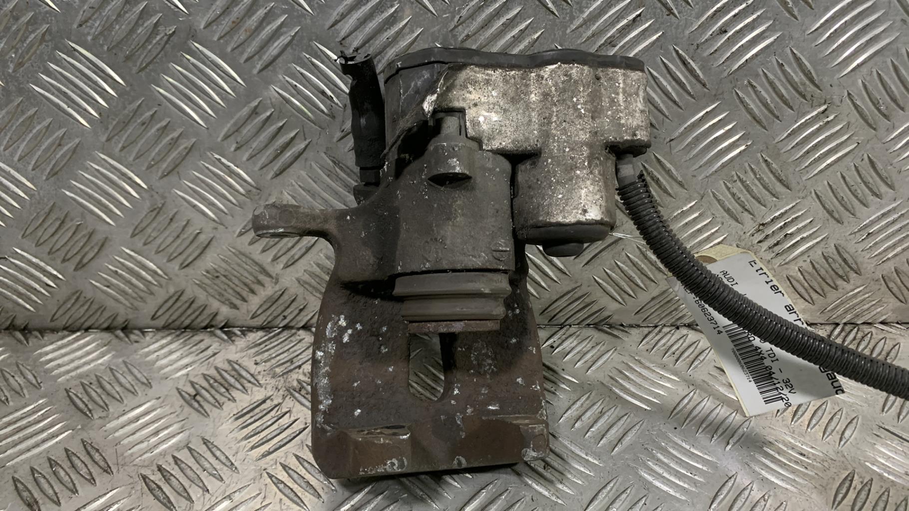 Pinza freni posteriore sinistra AUDI A8 2 PHASE 1 Diésel - 1
