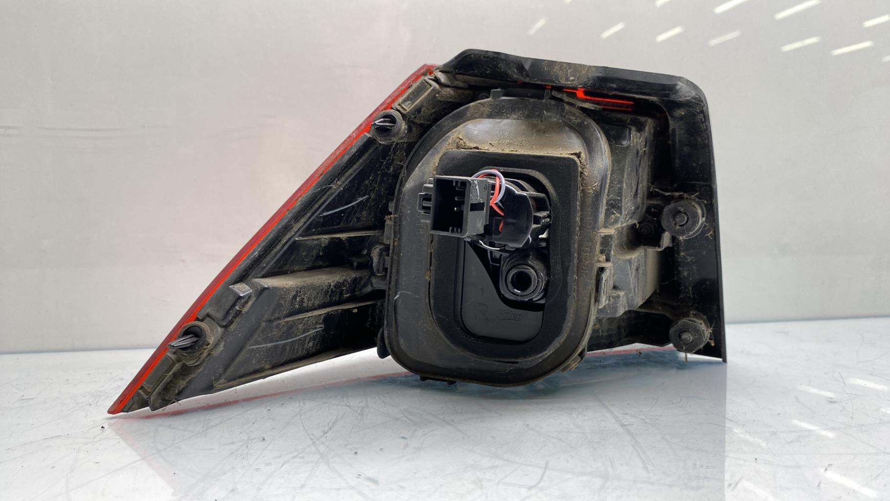 Fanale posteriore principale destro (luci) VOLKSWAGEN GOLF 7 PHASE 1 Diésel - 1