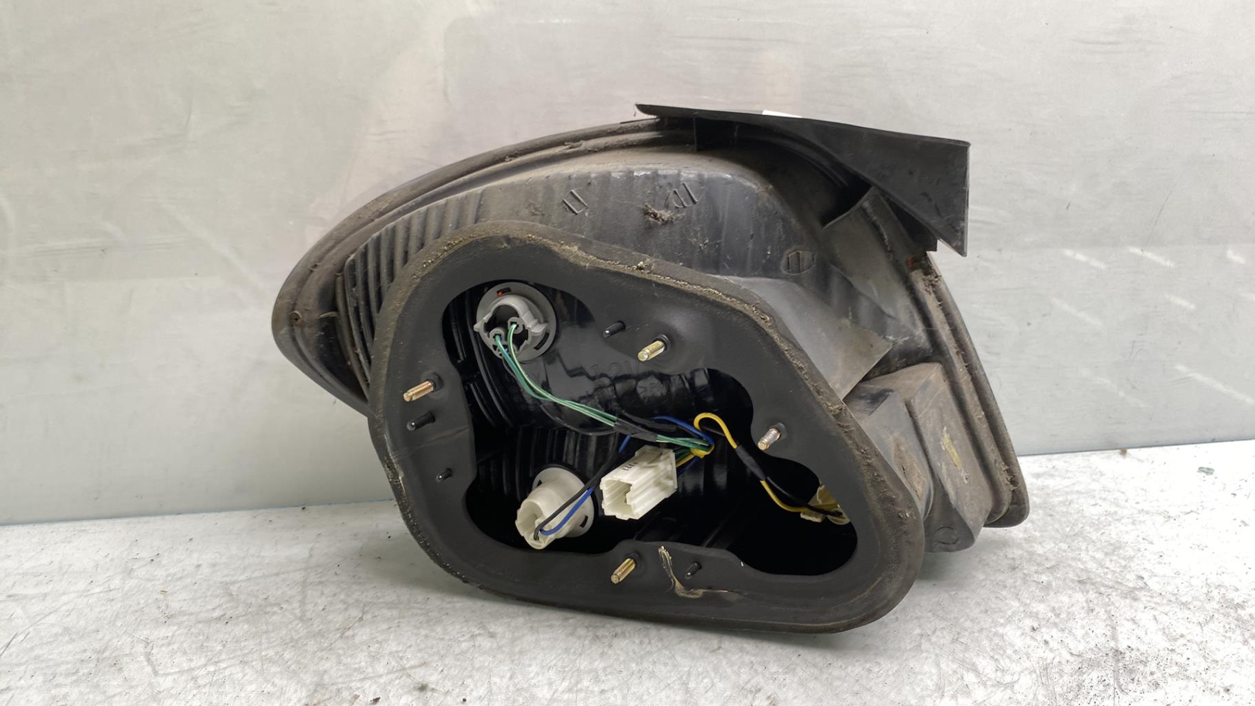 Fanale posteriore principale destro (luci) HYUNDAI COUPE 1 Gasolina - 1