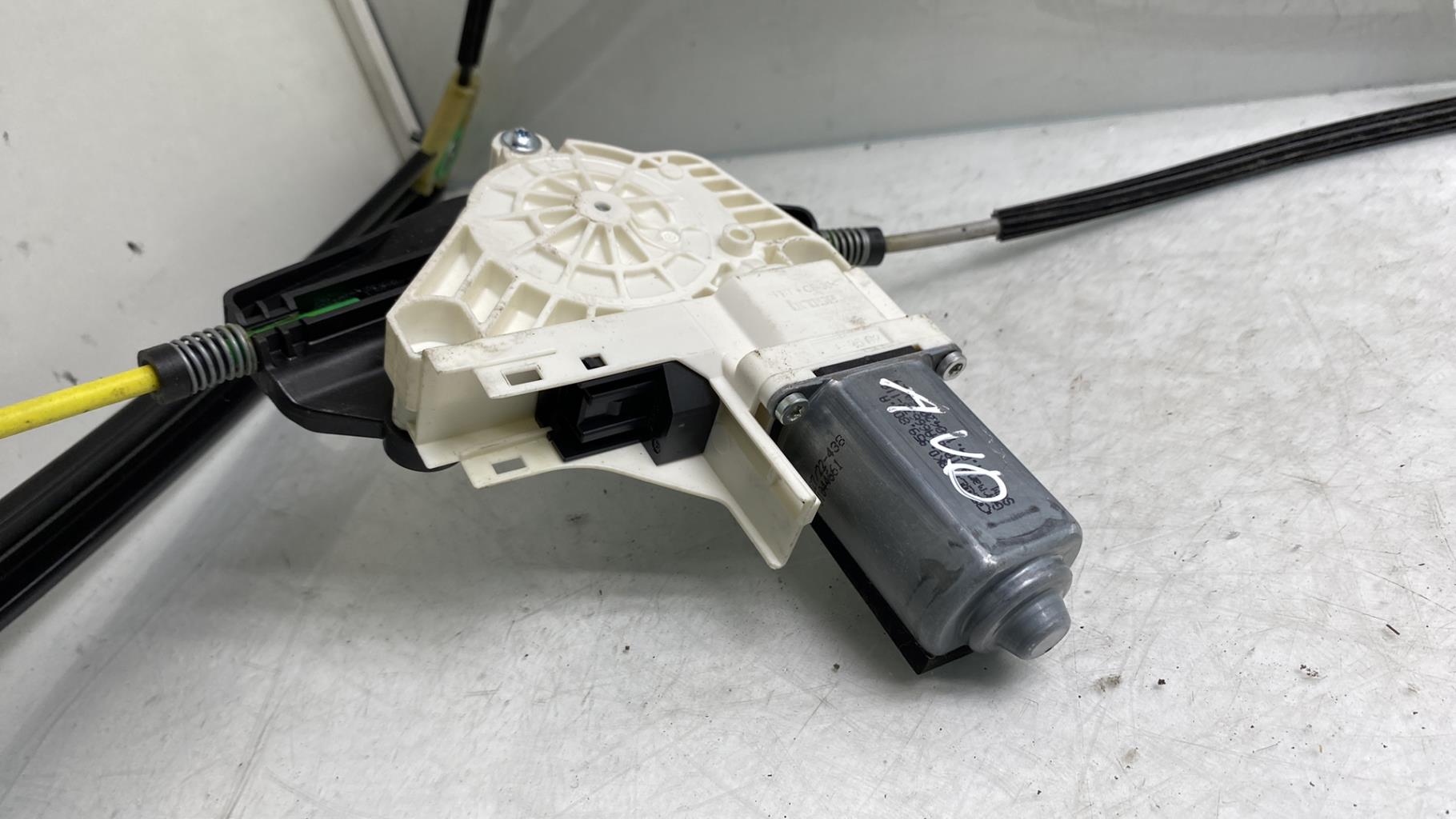 Alzacristalli elettrico anteriore destro AUDI A4 3 PHASE 2 Diésel - 1