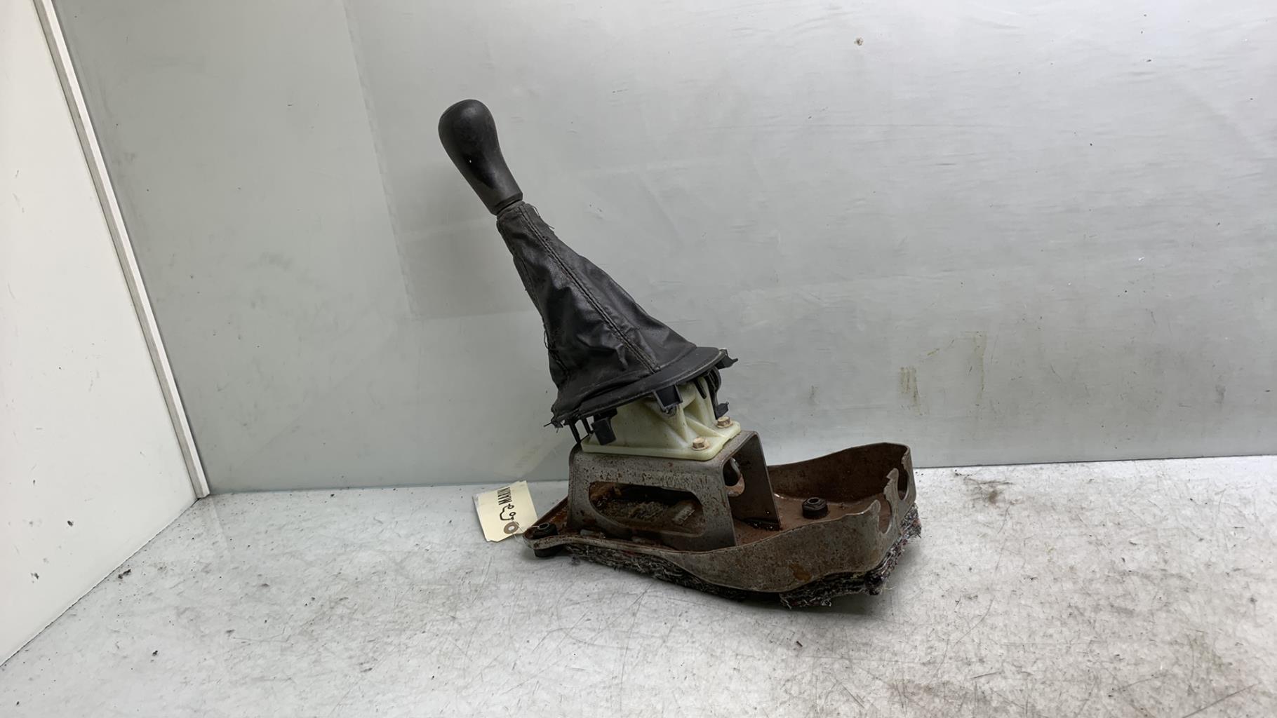 Levier de vitesses HYUNDAI TRAJET  - 1