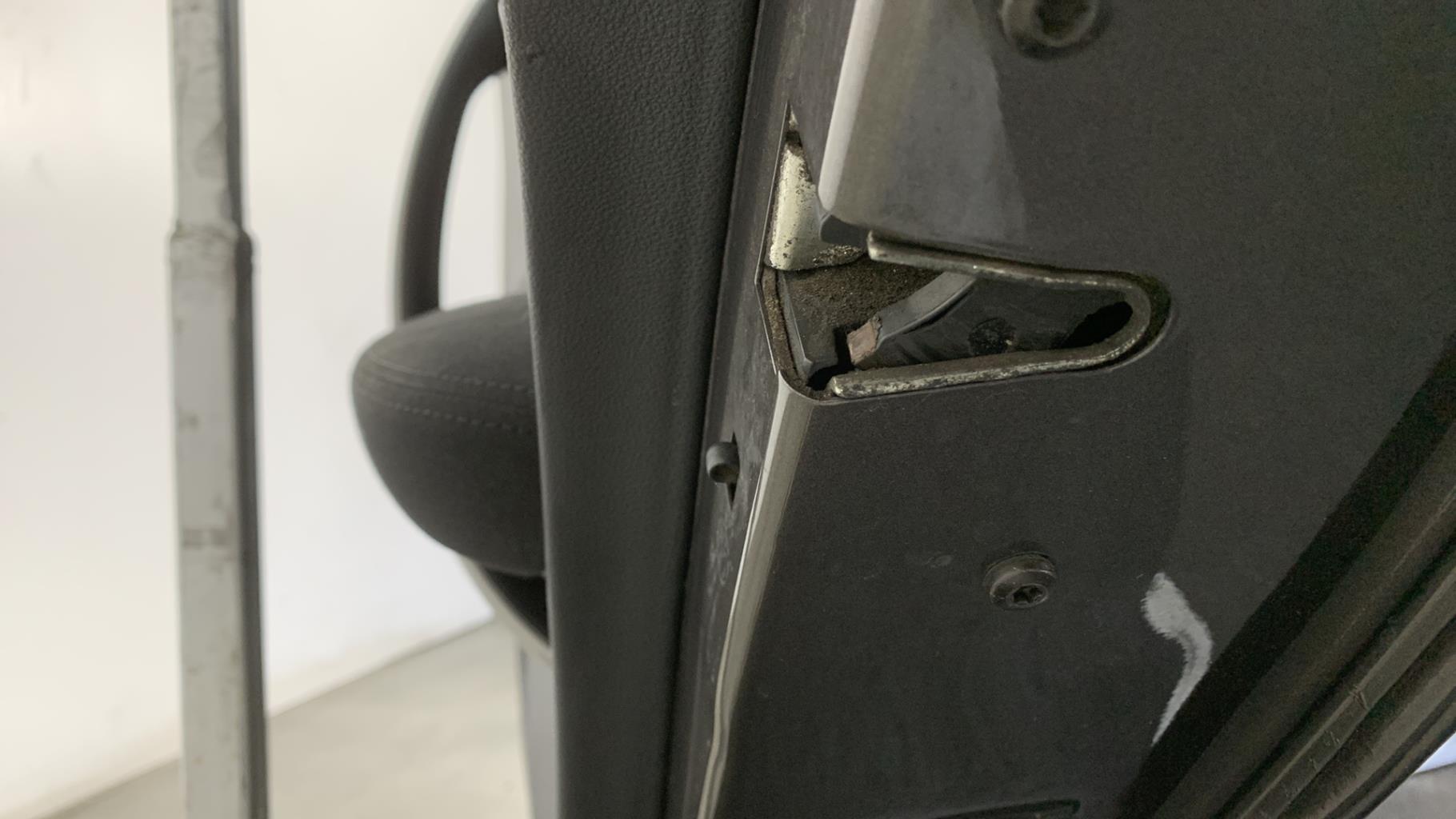 Puerta trasera derecha BMW SERIE 1 E87 PHASE 1  - 1