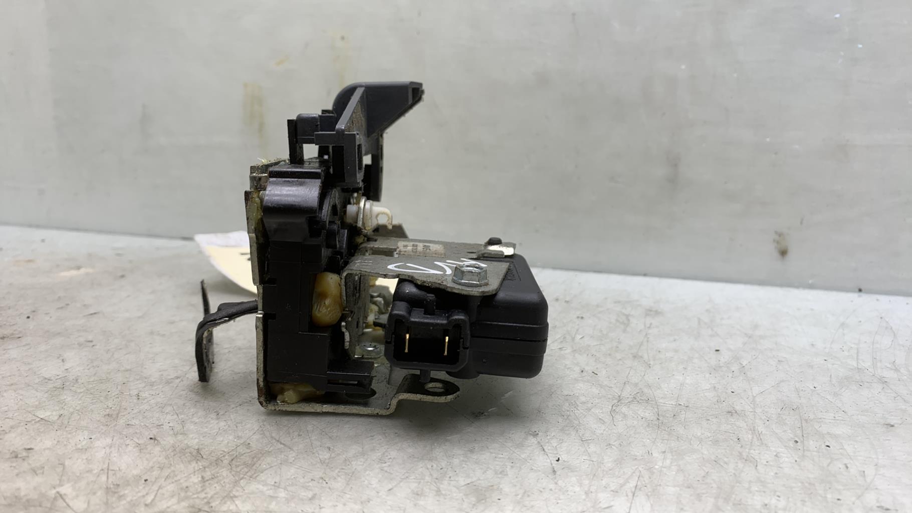 Serrure avant droit DACIA DUSTER 1 PHASE 1 Diesel - 1