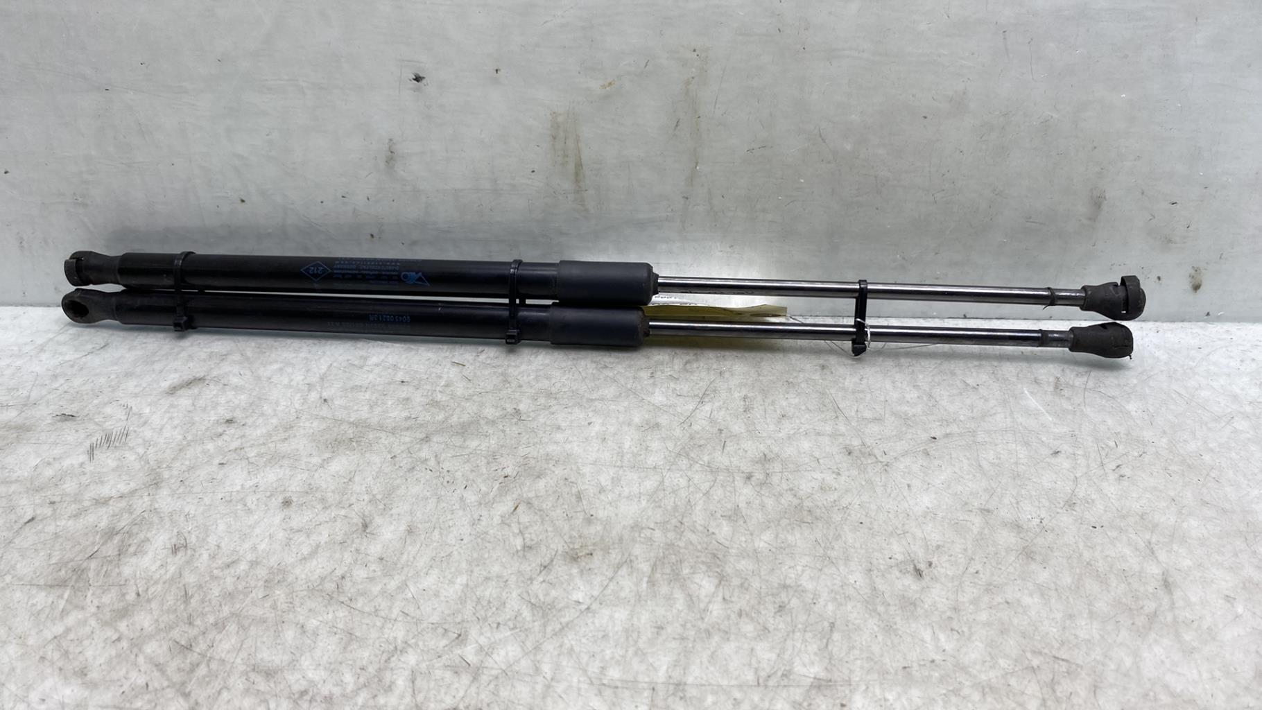Verin de coffre RENAULT CLIO 5 PHASE 1 Diesel - 1