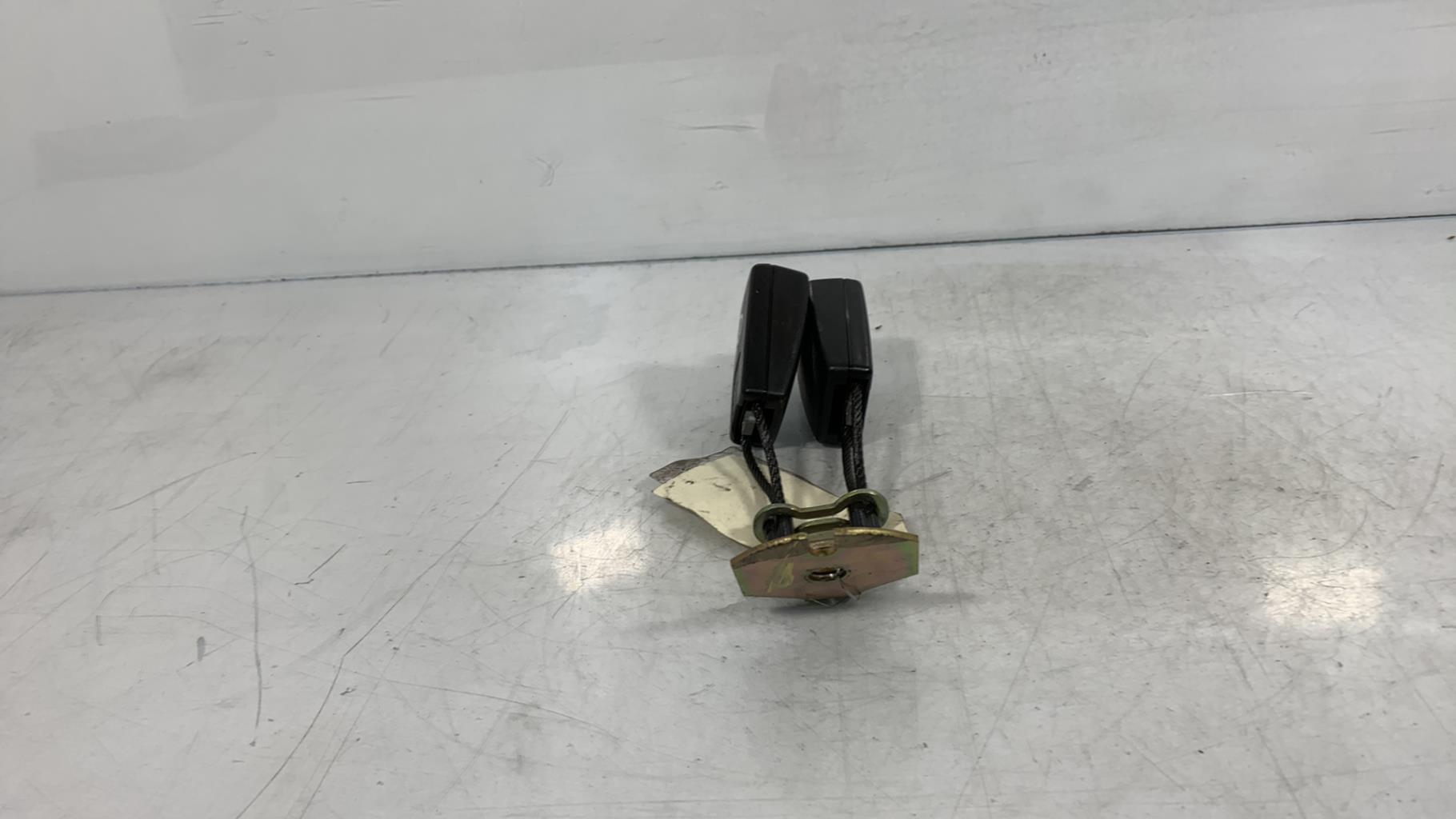 Aggancio cintura sicurezza posteriore destro FORD MONDEO 1 PHASE 2 Diésel - 1