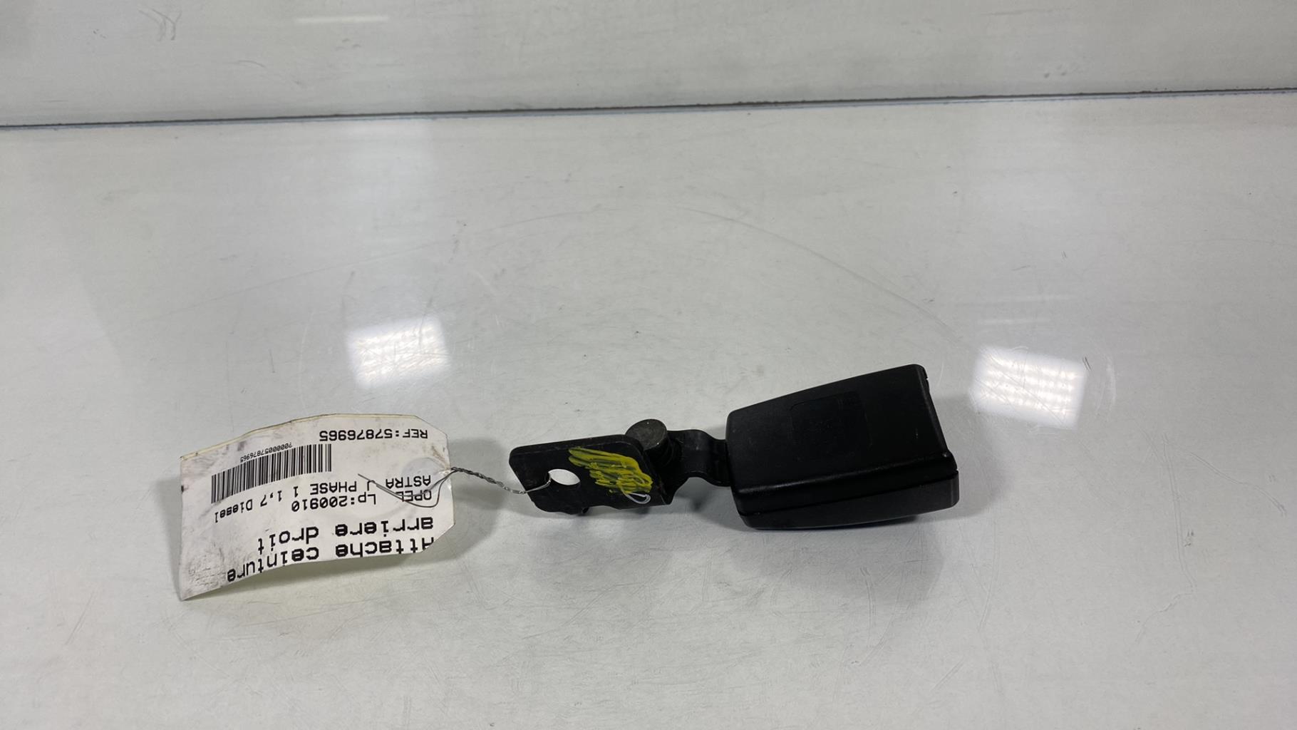 Aggancio cintura sicurezza posteriore destro OPEL ASTRA J PHASE 1 Diésel - 1
