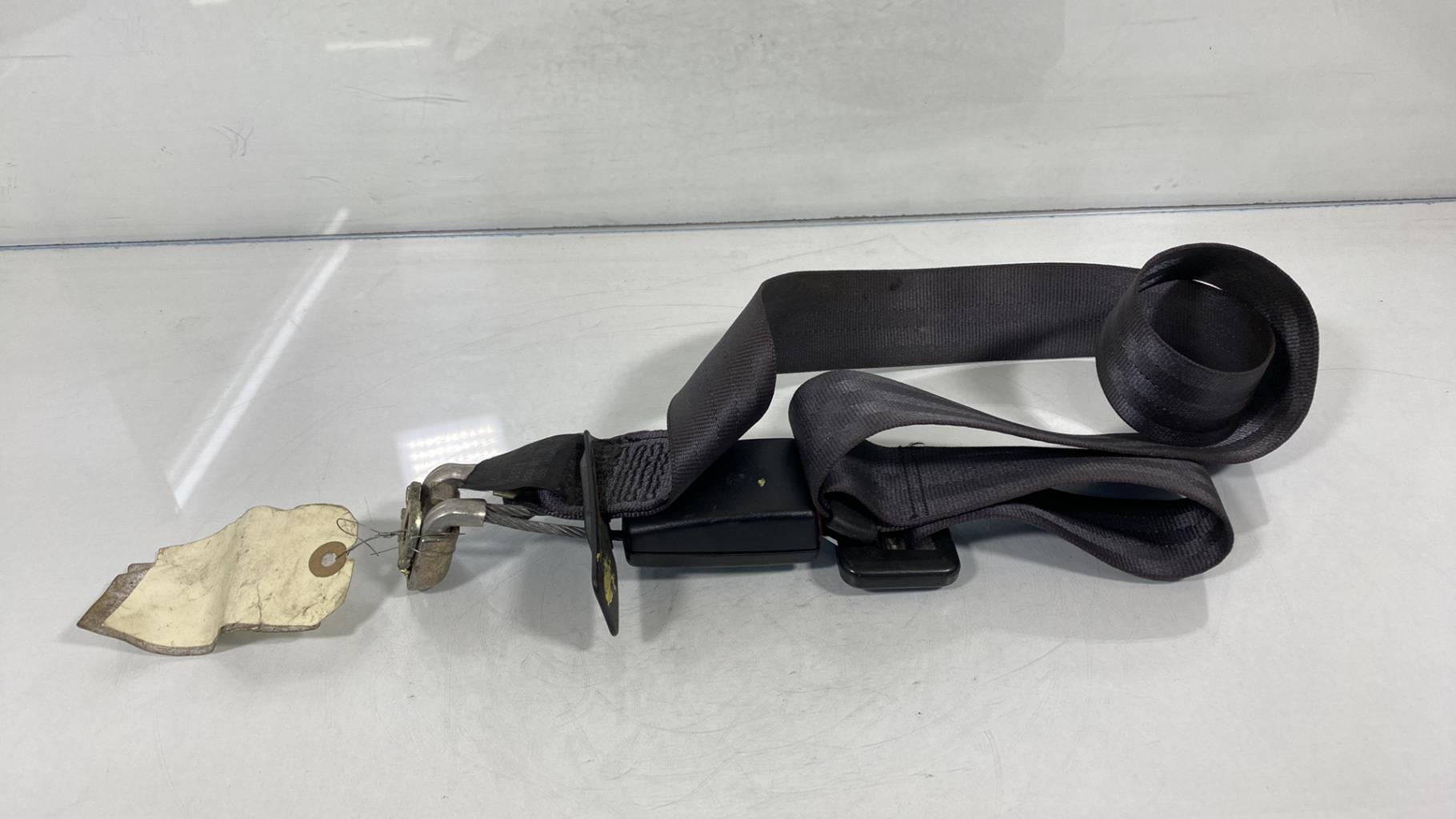 Aggancio cintura sicurezza posteriore destro AUDI A4 1 PHASE 2  - 1