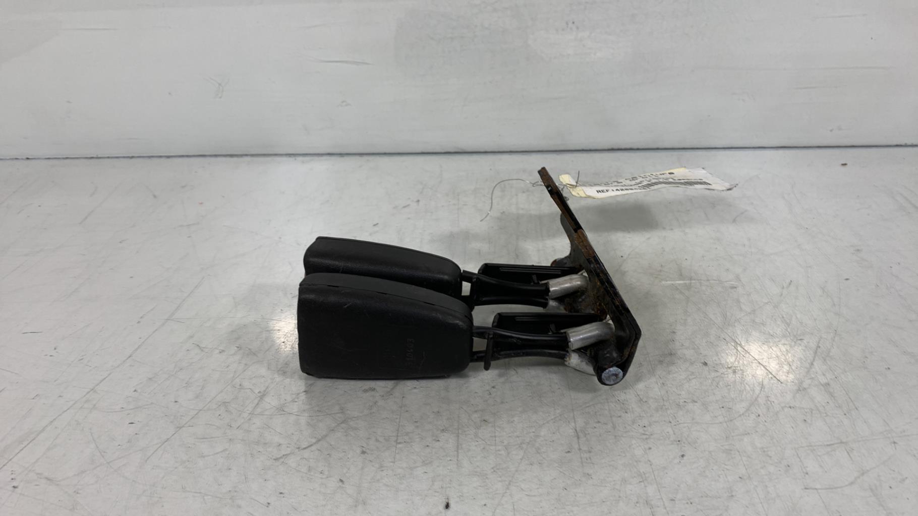 Aggancio cintura sicurezza posteriore destro MITSUBISHI CARISMA PHASE 2 Gasolina - 1