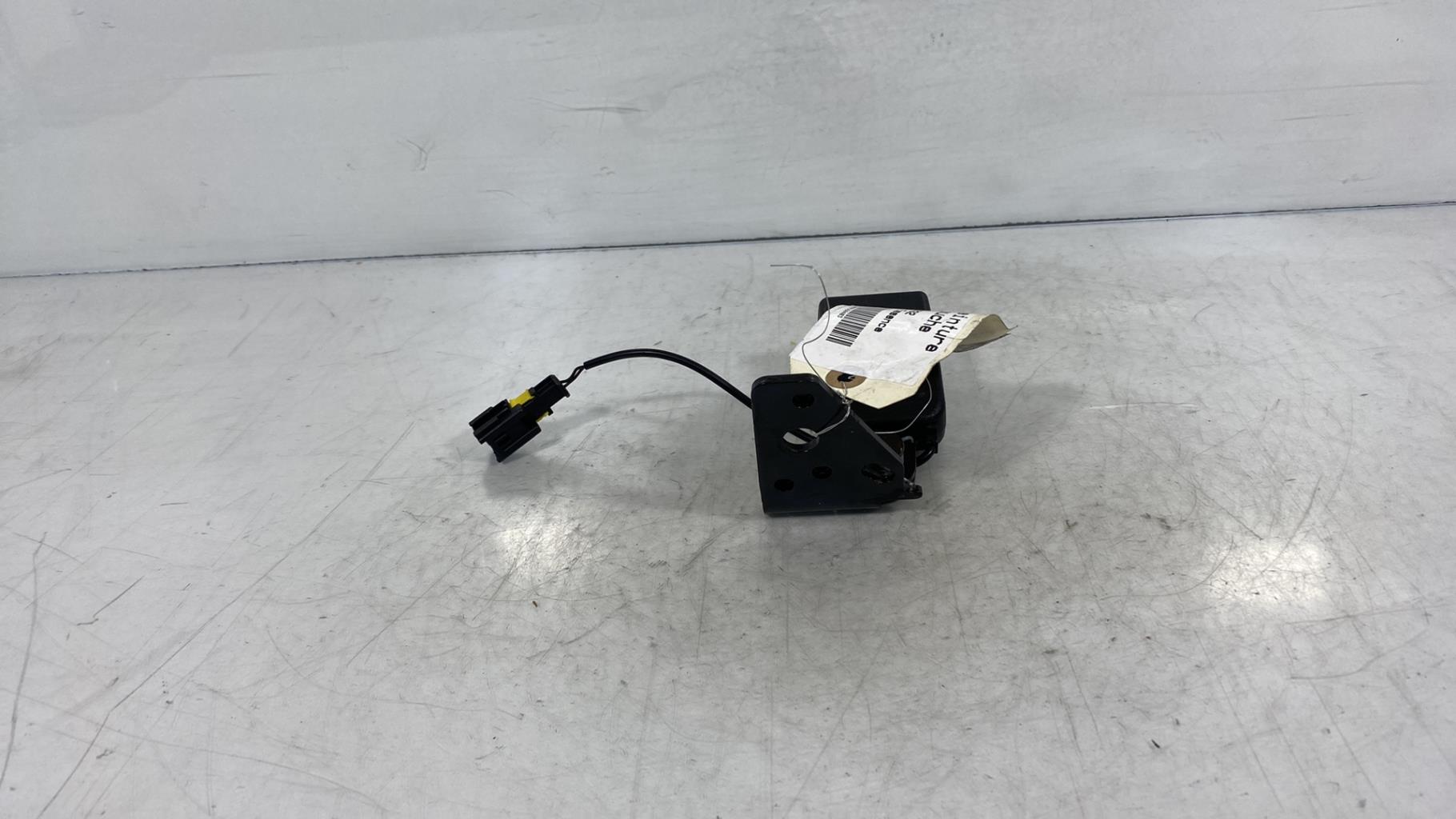 Aggancio cintura sicurezza posteriore sinistro PEUGEOT 207 PHASE 1 Gasolina - 1