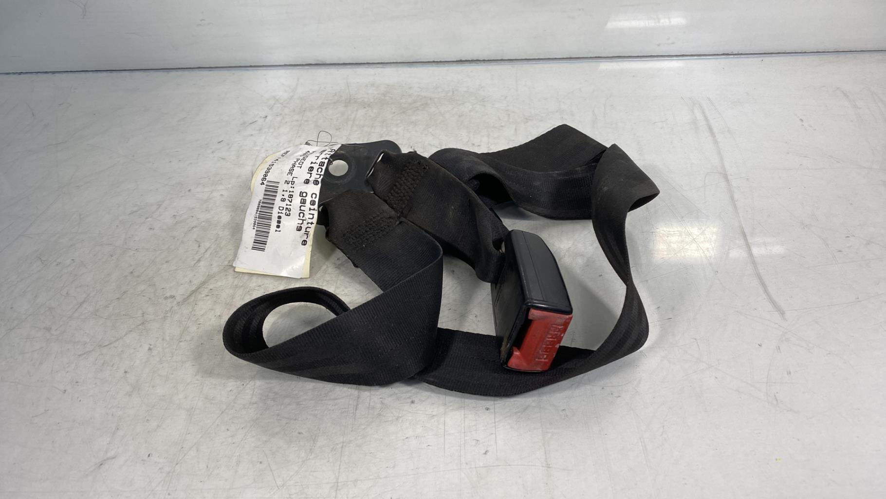 Aggancio cintura sicurezza posteriore sinistro PEUGEOT 405 PHASE 2 Diésel - 1