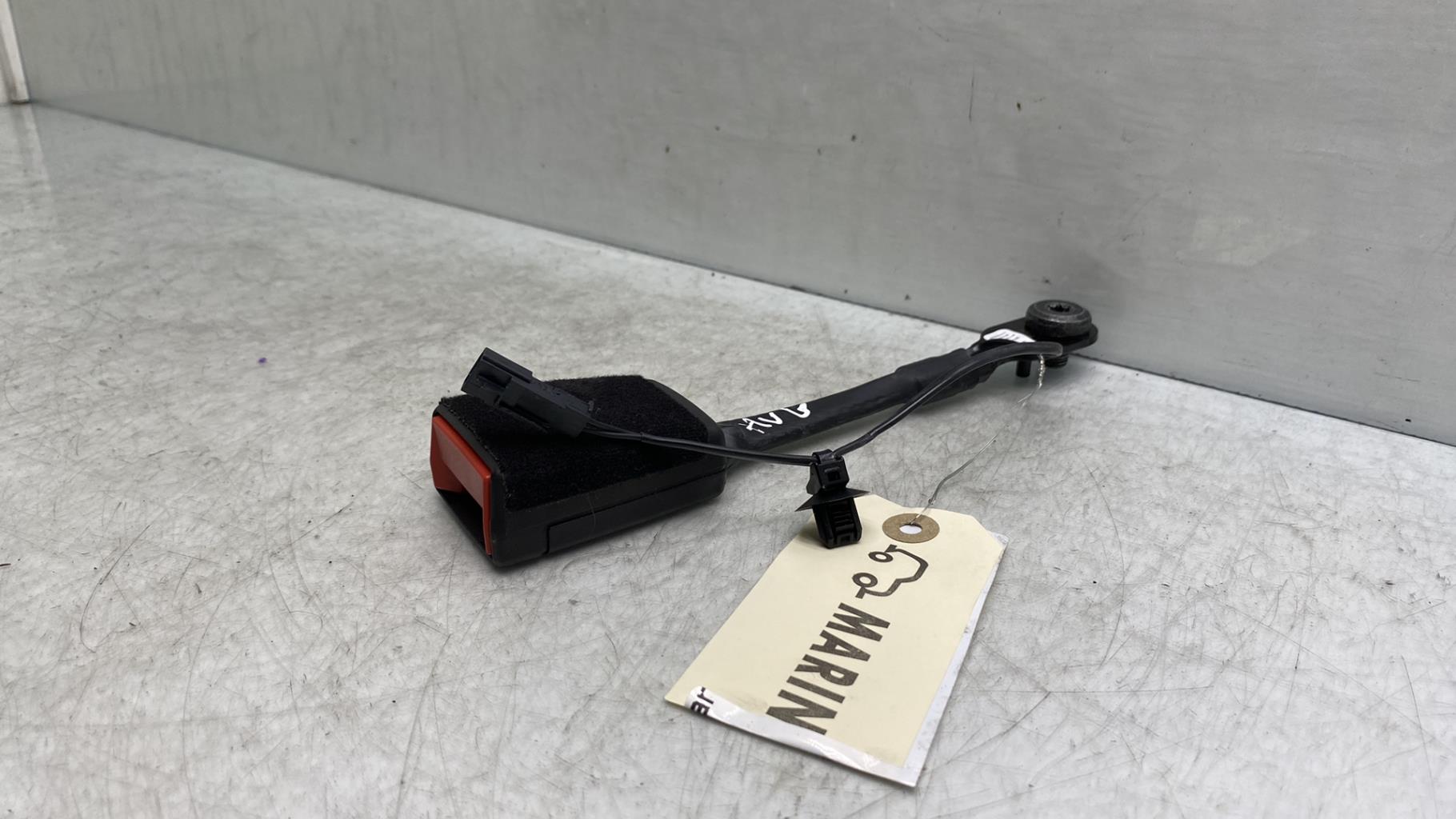 Aggancio cintura sicurezza anteriore sinistro OPEL ASTRA K PHASE 2 Gasolina - 1