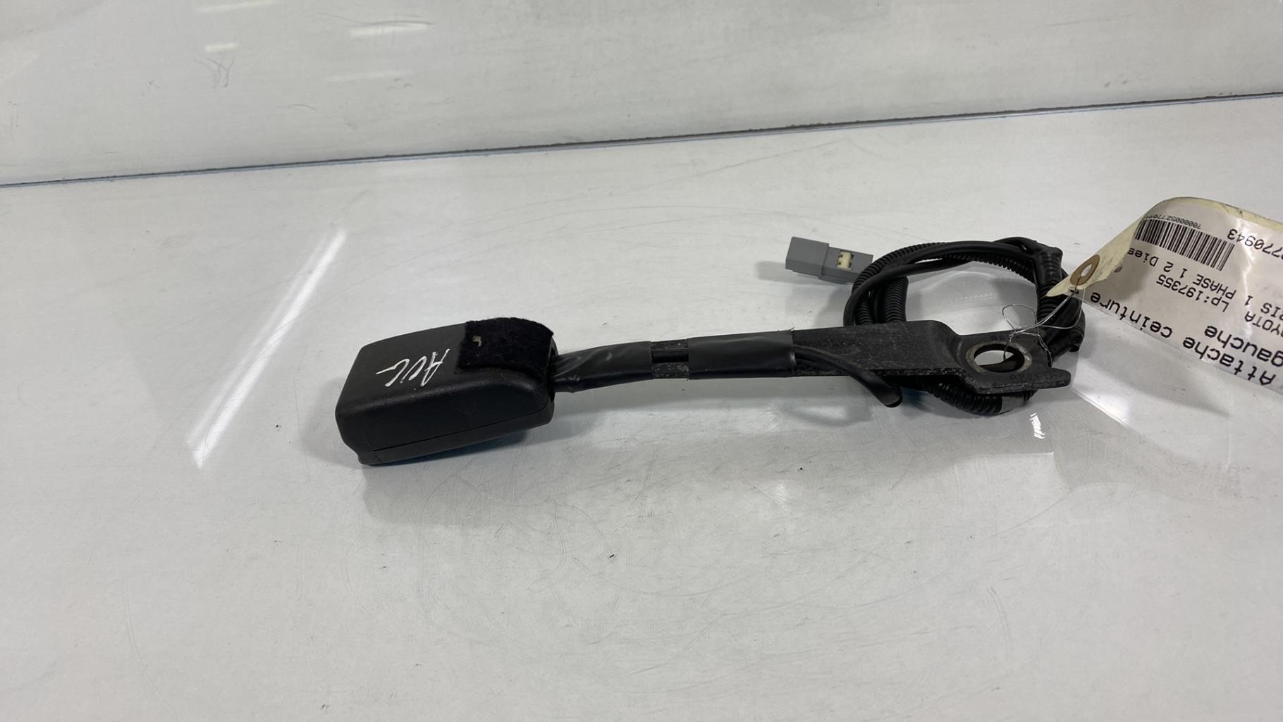 Aggancio cintura sicurezza anteriore sinistro TOYOTA AURIS 1 PHASE 1 Diésel - 1