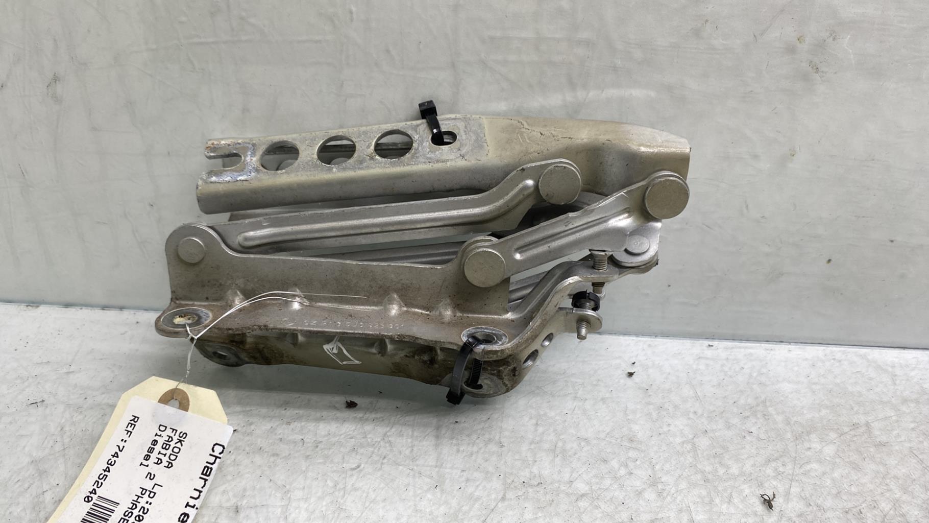 Charniere de capot SKODA FABIA 2 PHASE 1 BREAK Diesel - 1