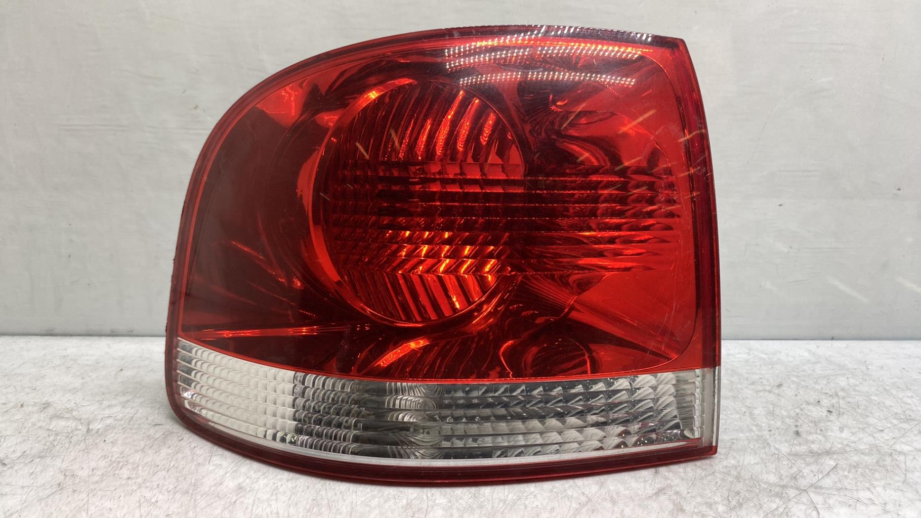 Fanale posteriore principale sinistro (luci) VOLKSWAGEN TOUAREG 1 PHASE 1 Diésel - 1