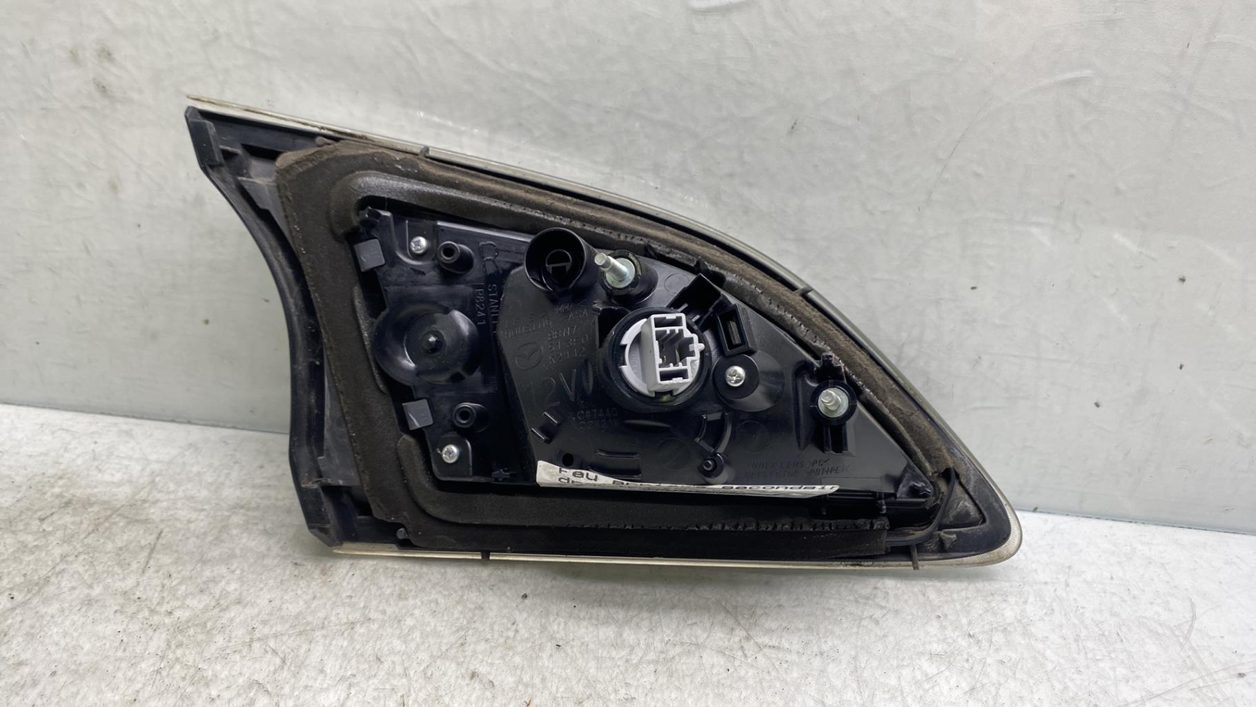 Feu arriere secondaire droit (feux) MAZDA 3 2 PHASE 1 Diesel - 1