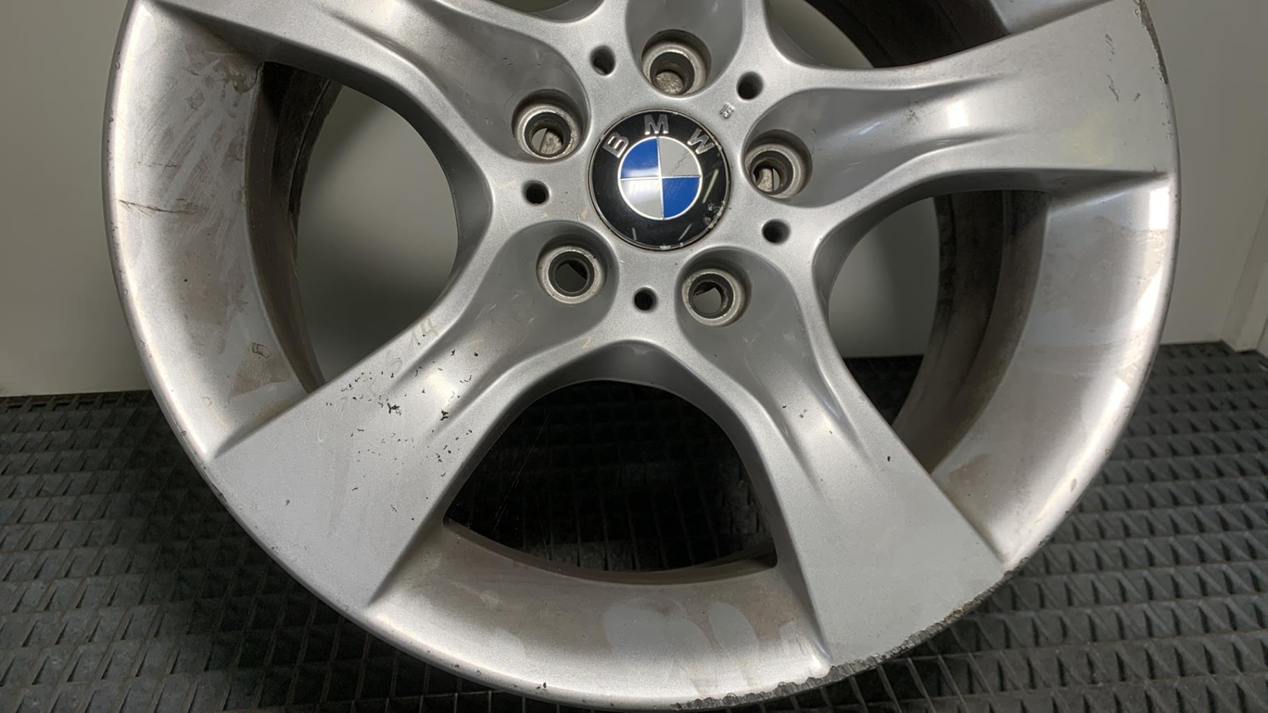 Jante BMW SERIE 1 E87 PHASE 1  - 1