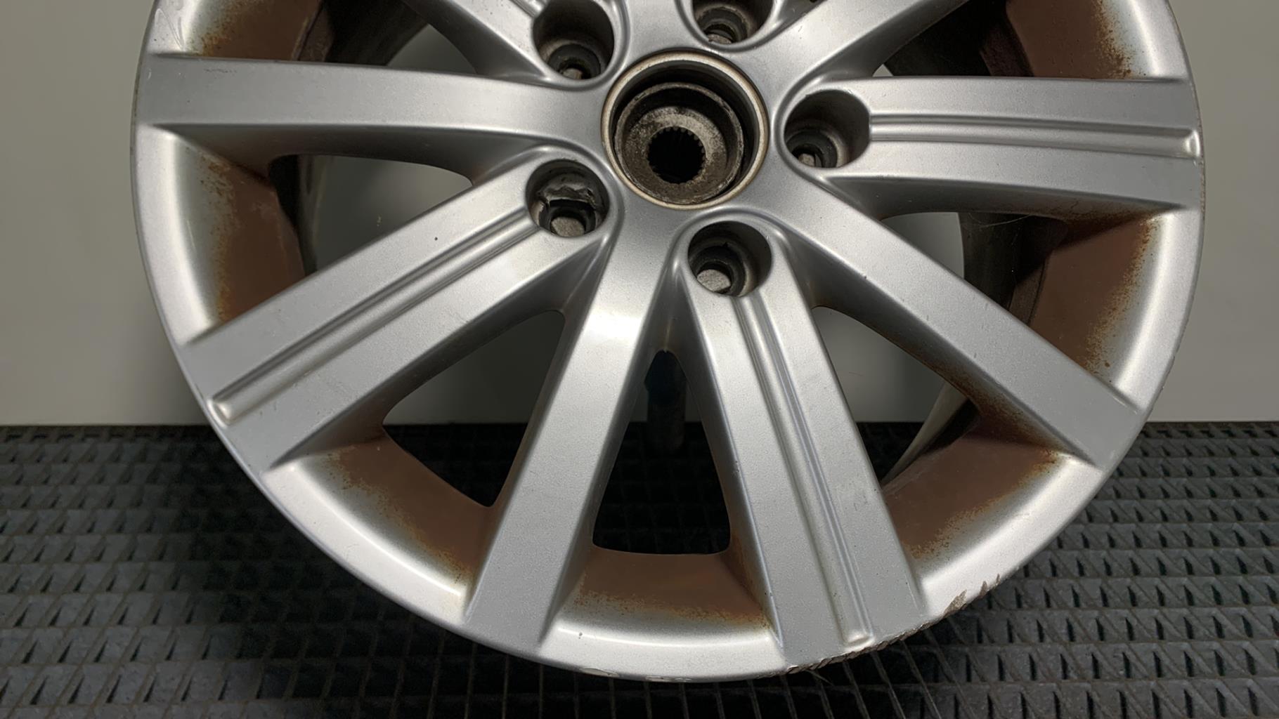 Jante VOLKSWAGEN GOLF 5  - 1