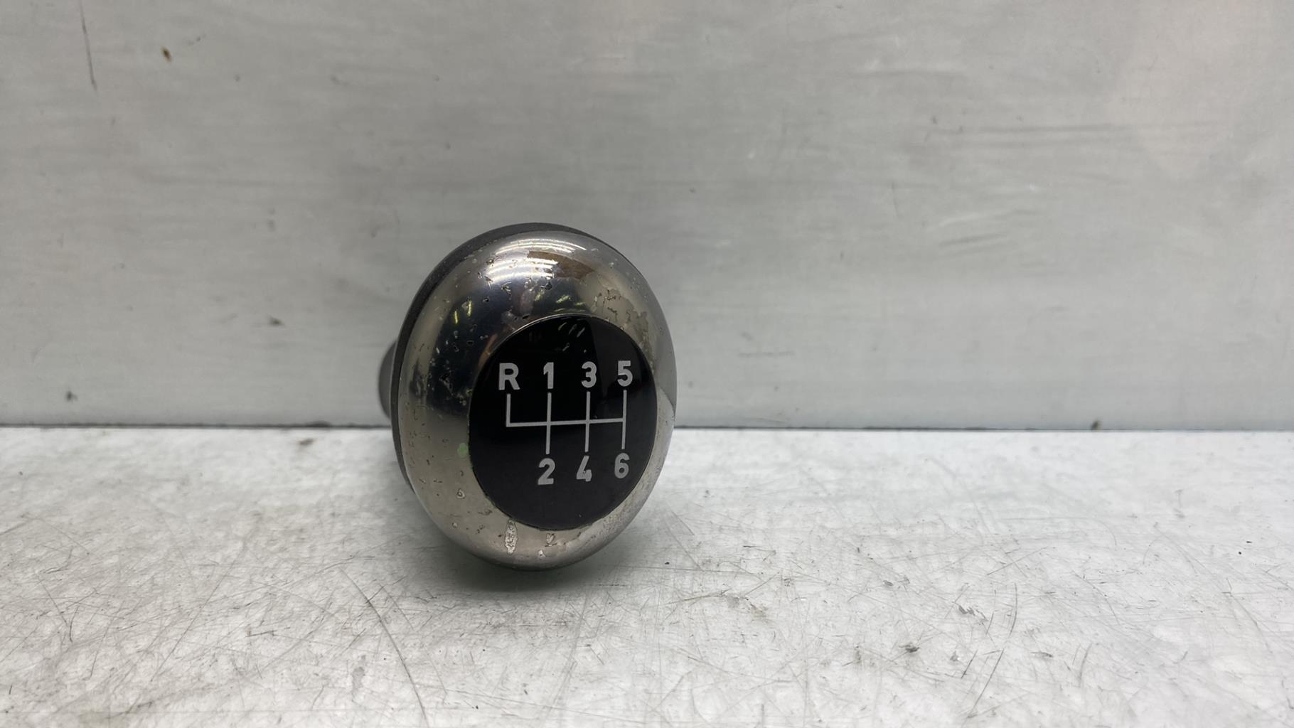 Pommeau de vitesses BMW SERIE 5 E60 PHASE 1 Essence - 1
