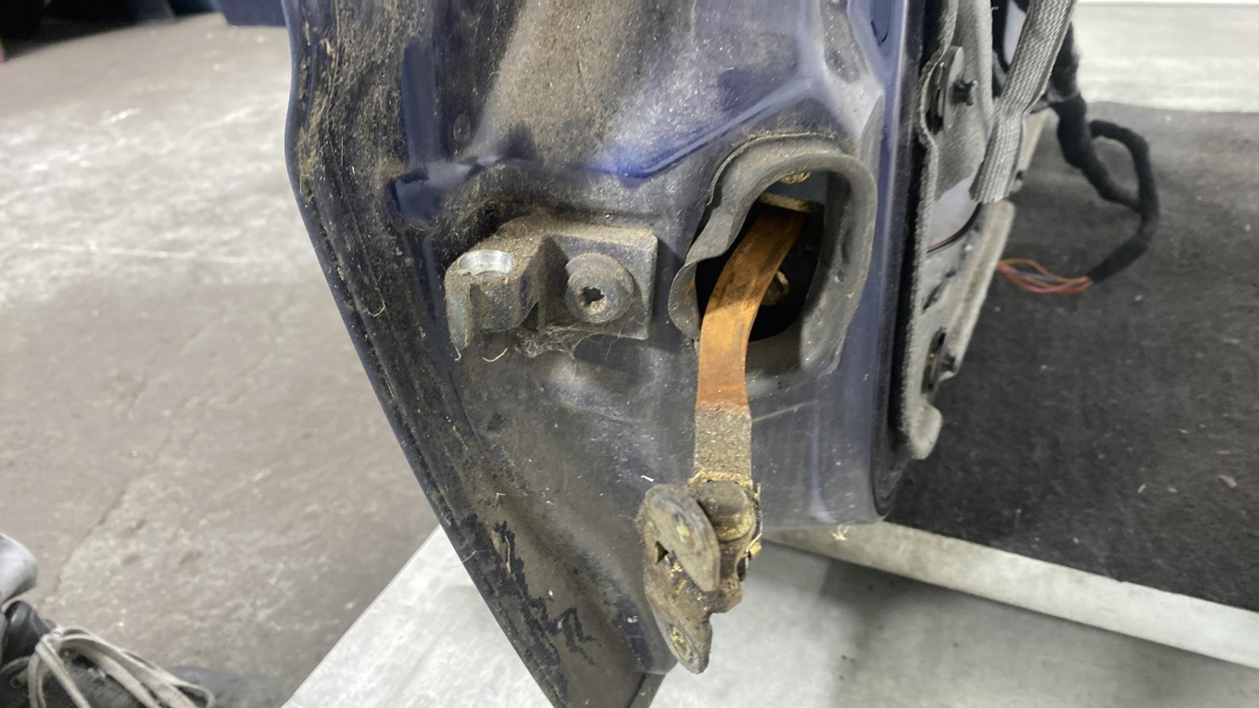 Portiera anteriore destra VOLKSWAGEN POLO 3 PHASE 2 Gasolina - 1
