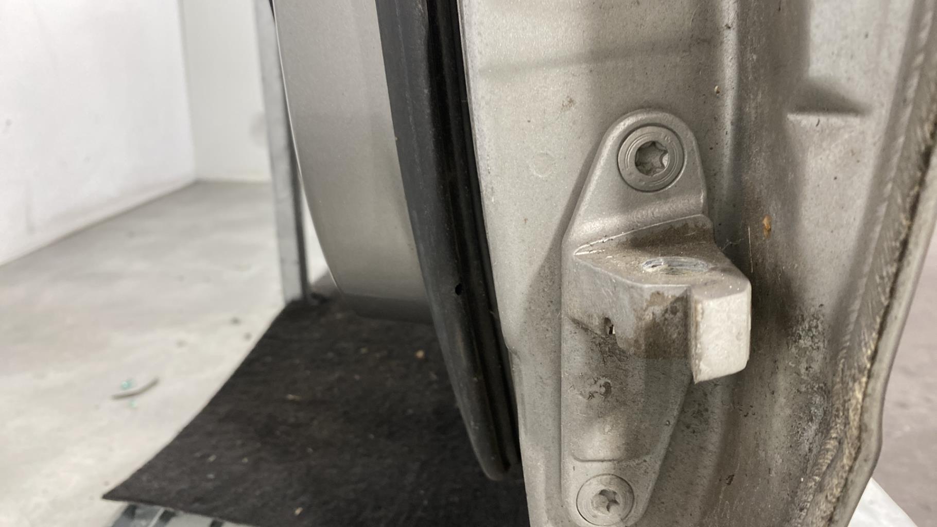 Portiera anteriore sinistra MERCEDES CLASSE A 169 PHASE 1 Diésel - 1