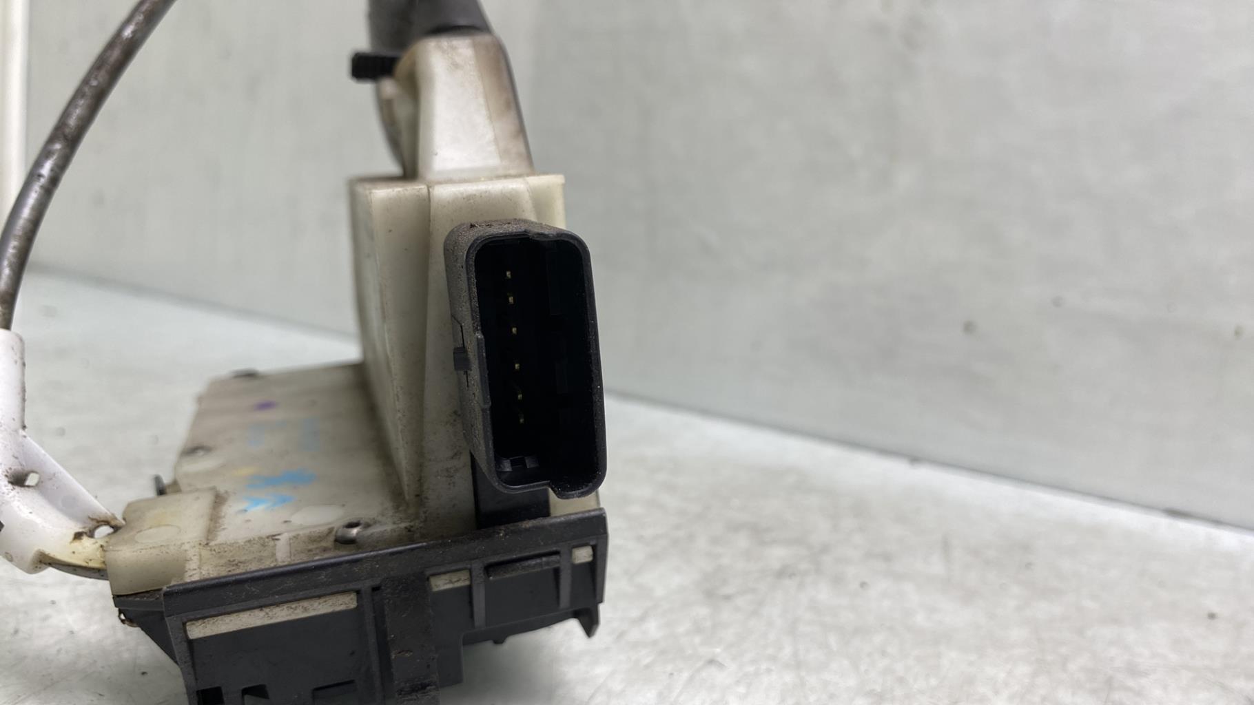 Serrure avant droit CITROEN DS5 PHASE 1 Diesel - 1