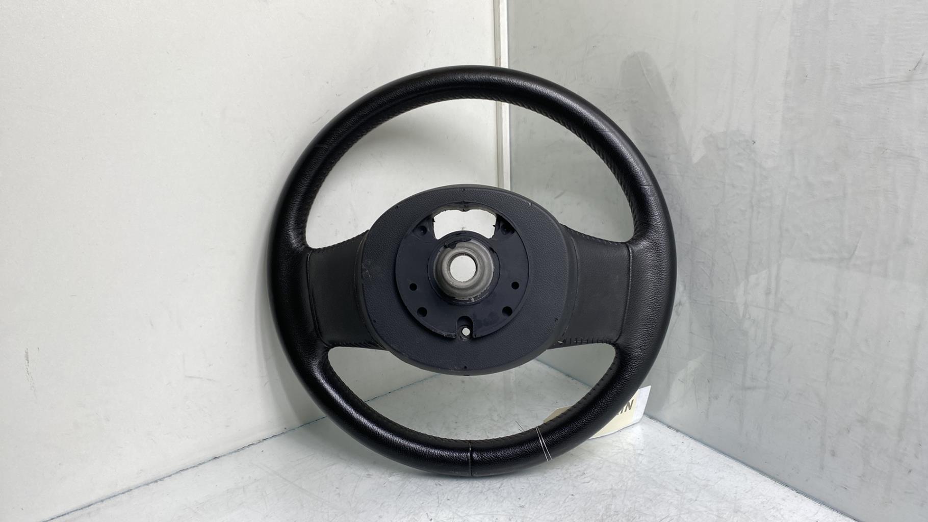 Volant MINI MINI 2 R56 PHASE 1 Diesel - 1